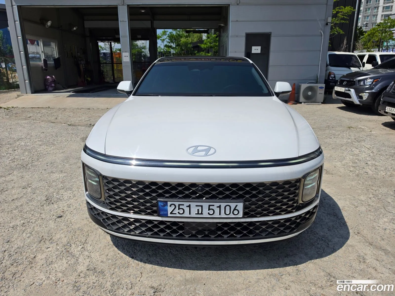 Hyundai Grandeur Hybrid 2025 — 16