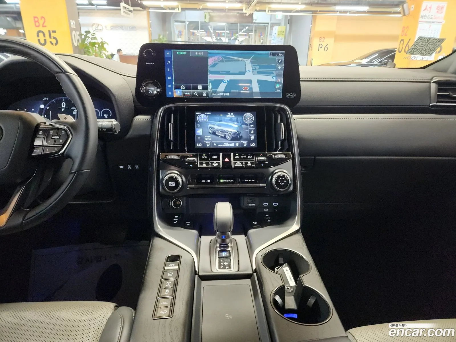 Lexus LX