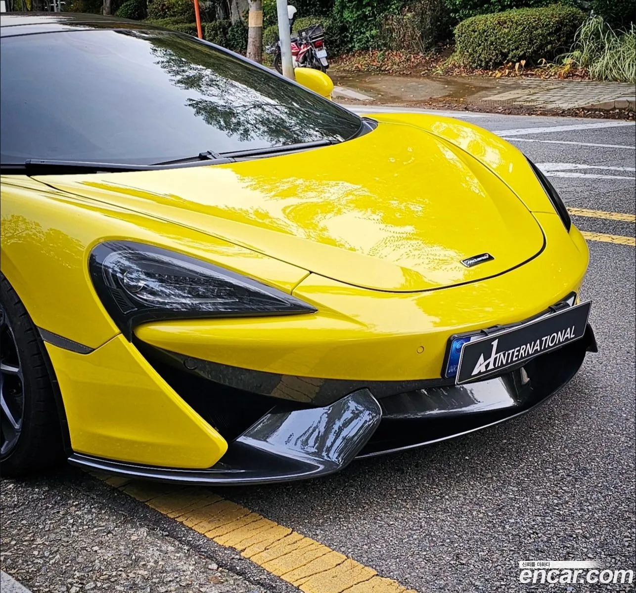 McLaren 570S