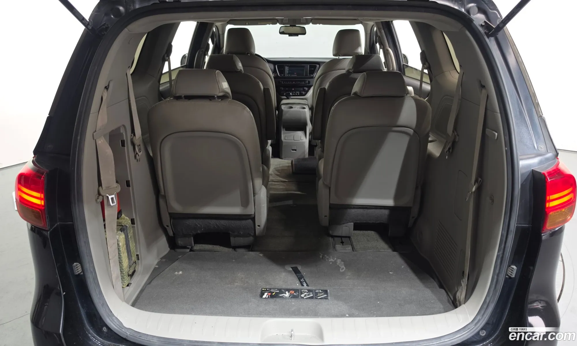Kia Carnival 2014 — 12