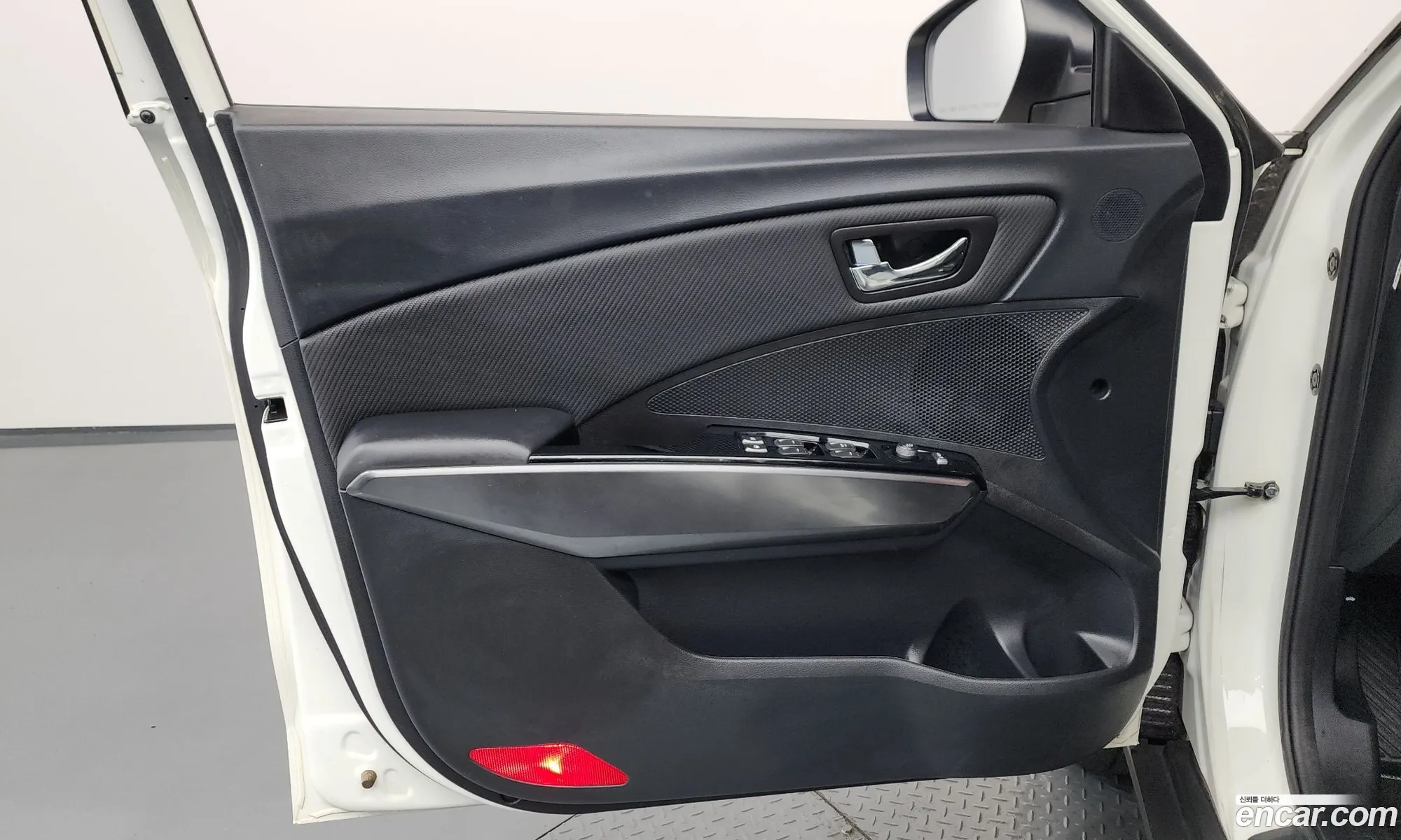 KG Mobility (SsangYong) Tivoli 2019 — 21