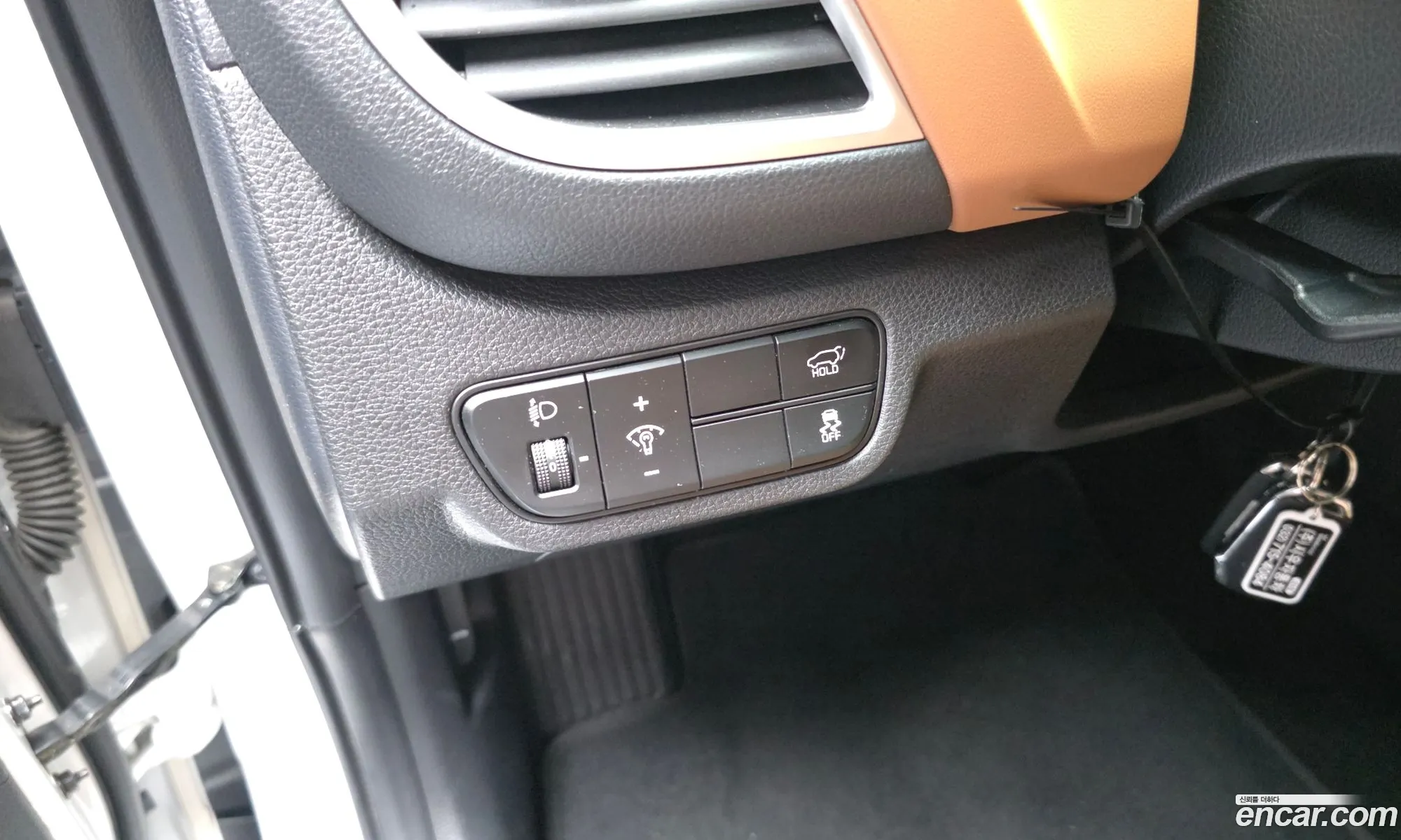 Kia Seltos 2023 KNAET817BRK560973 — 13