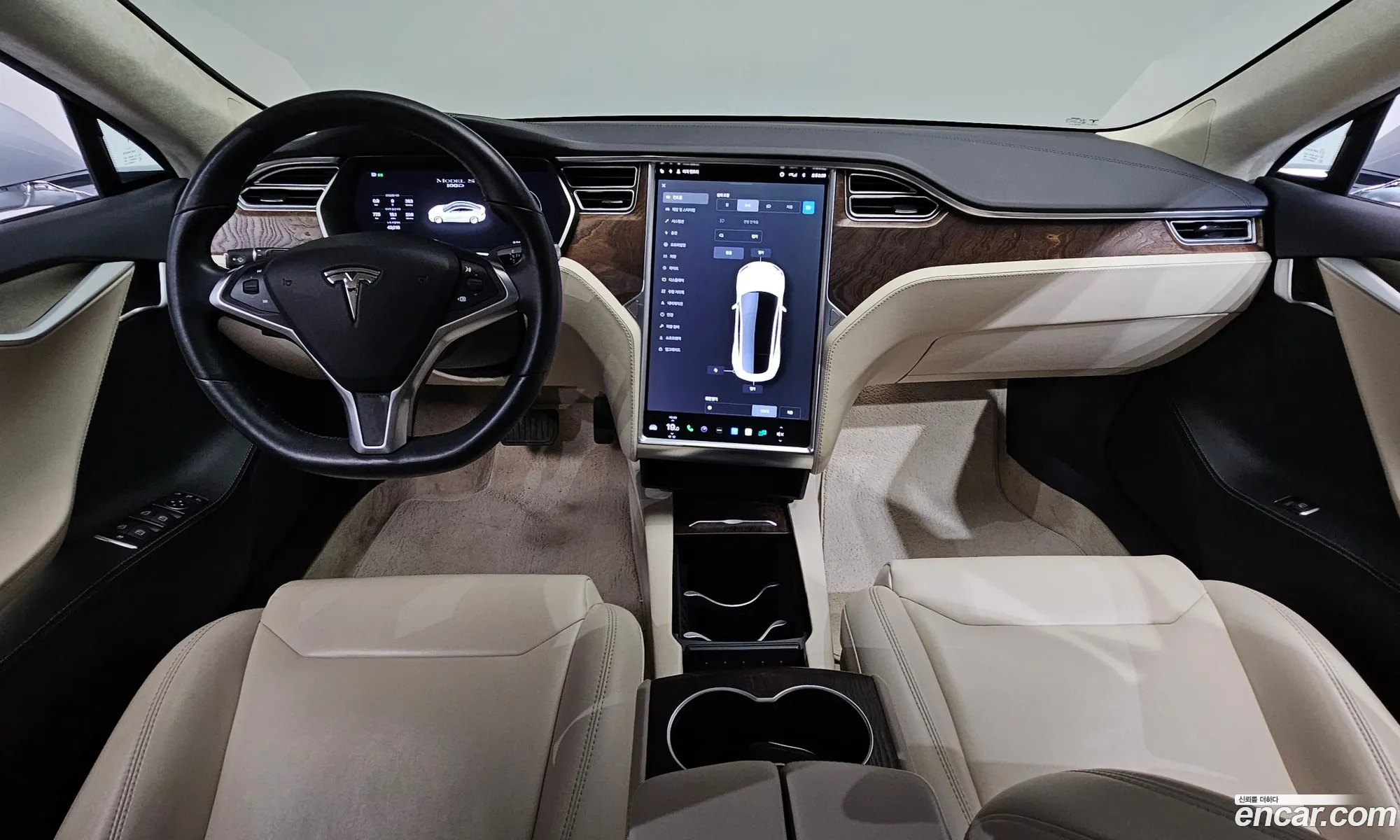Tesla Model S 2017 5YJSA1E28HF214317 — 3