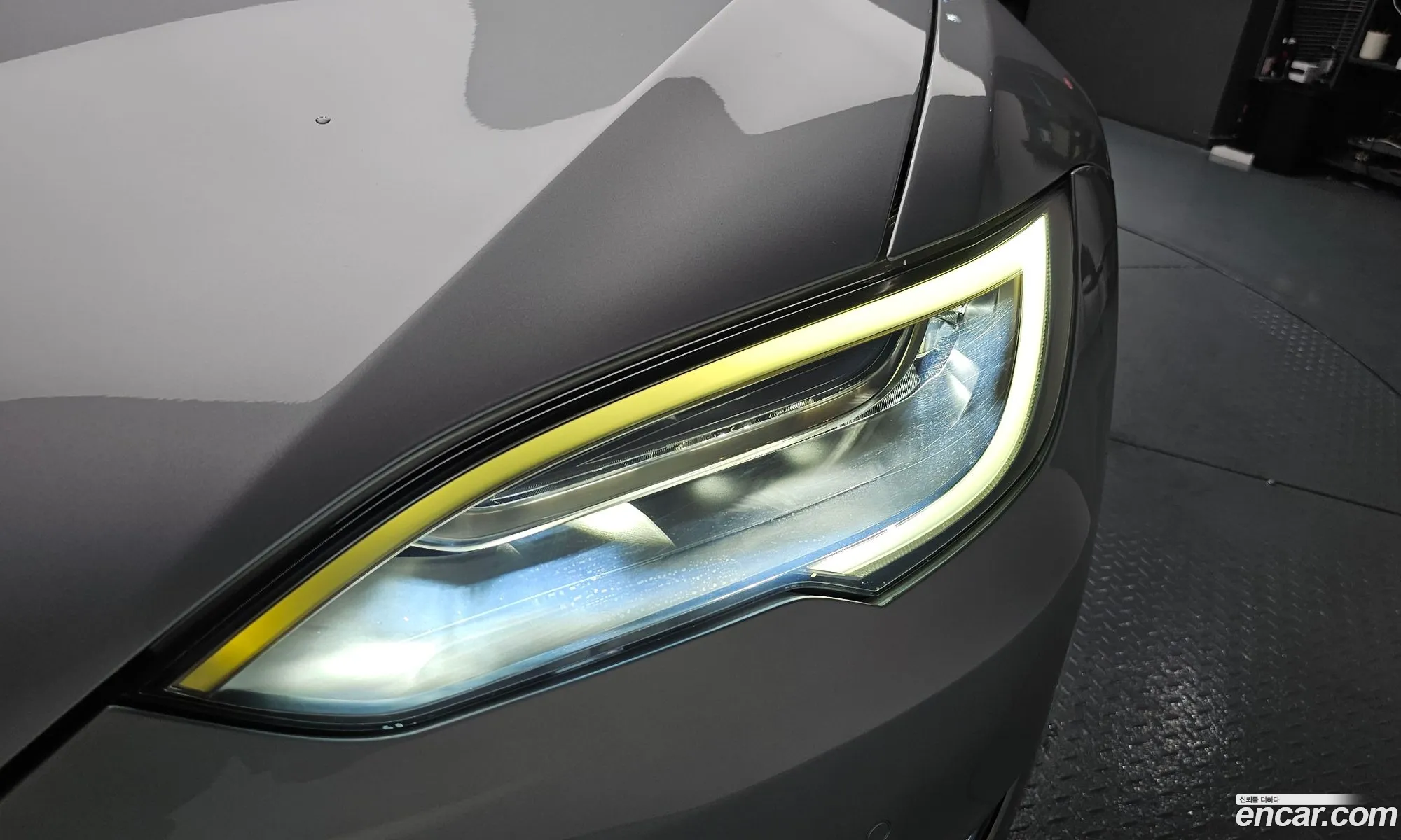 Tesla Model S 2017 5YJSA1E28HF214317 — 33