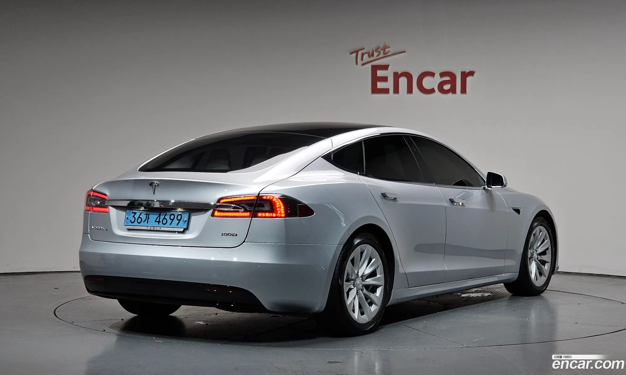 Tesla Model S 2017 5YJSA1E28HF214317 — 18
