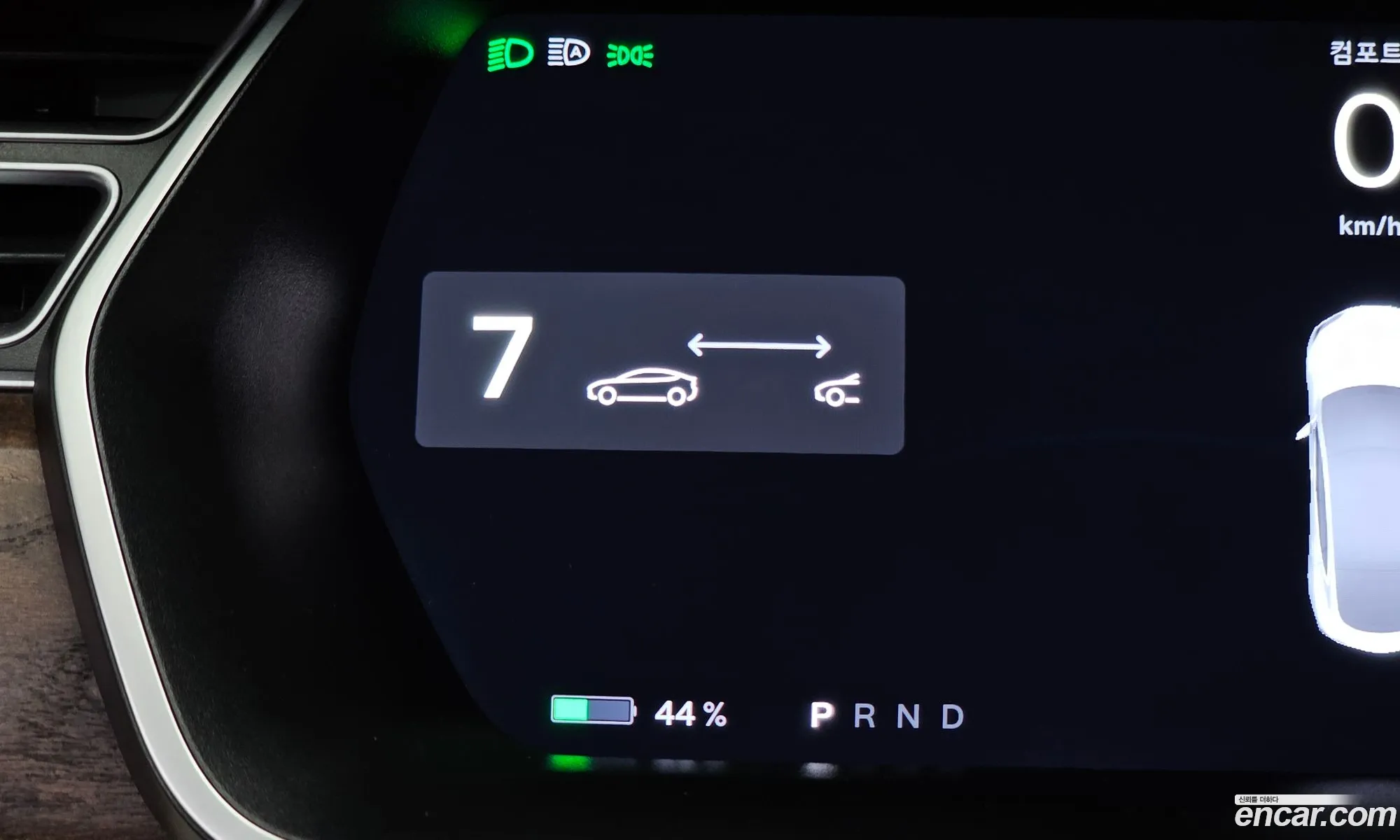 Tesla Model S 2017 5YJSA1E28HF214317 — 25