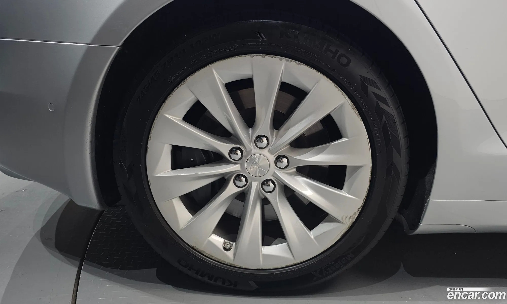 Tesla Model S 2017 5YJSA1E28HF214317 — 14