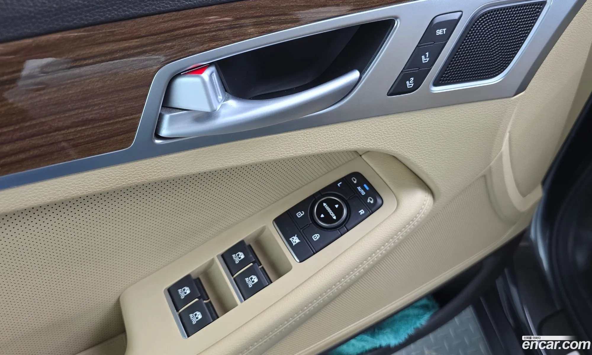 Genesis G80 2017 KMHGL41DDJU237500 — 25