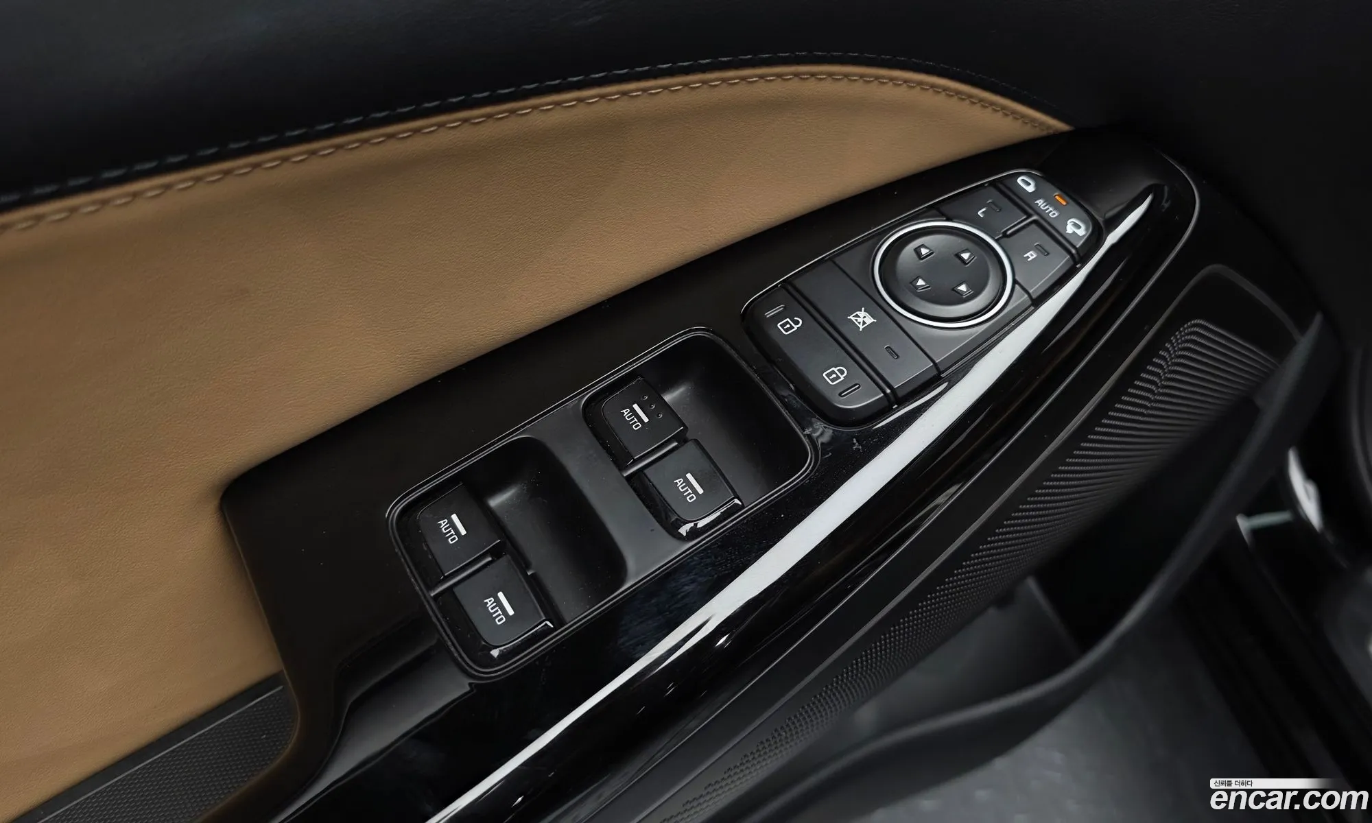 Kia K7 Premier 2019 KNALB41BBLA200448 — 31