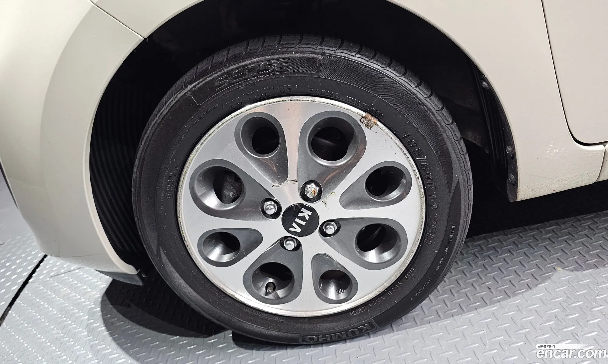 Kia Morning 2011 KNABX511BCT152272 — 12