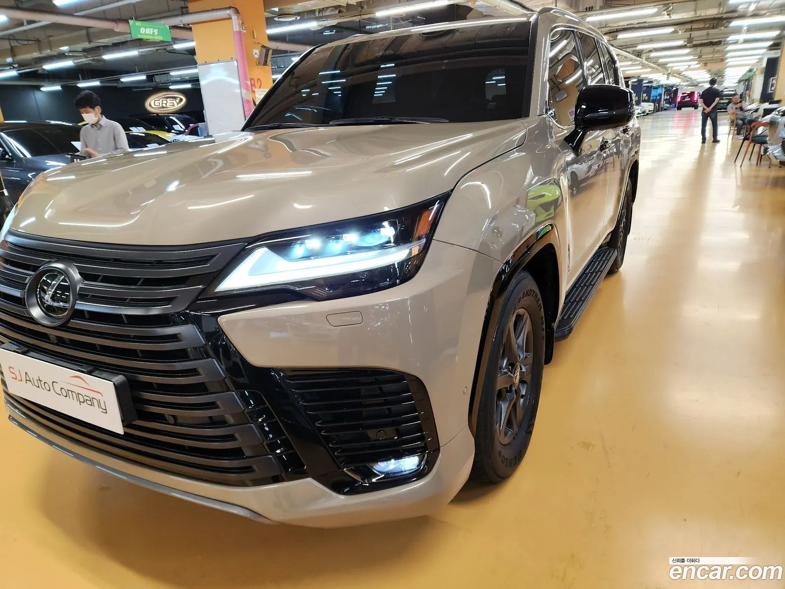 Lexus LX 2025 — 8