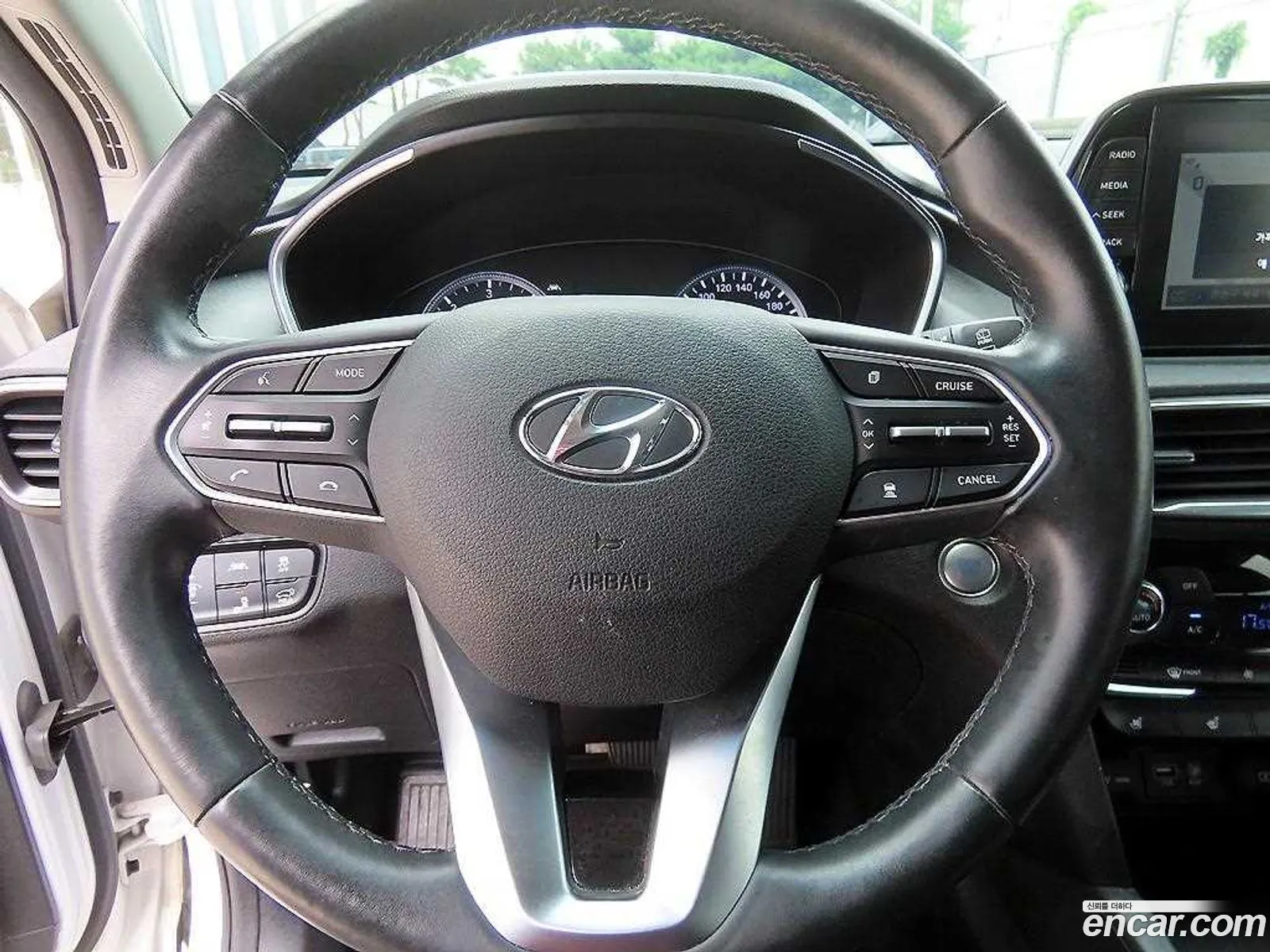 Hyundai Santa Fe TM 2018 — 11