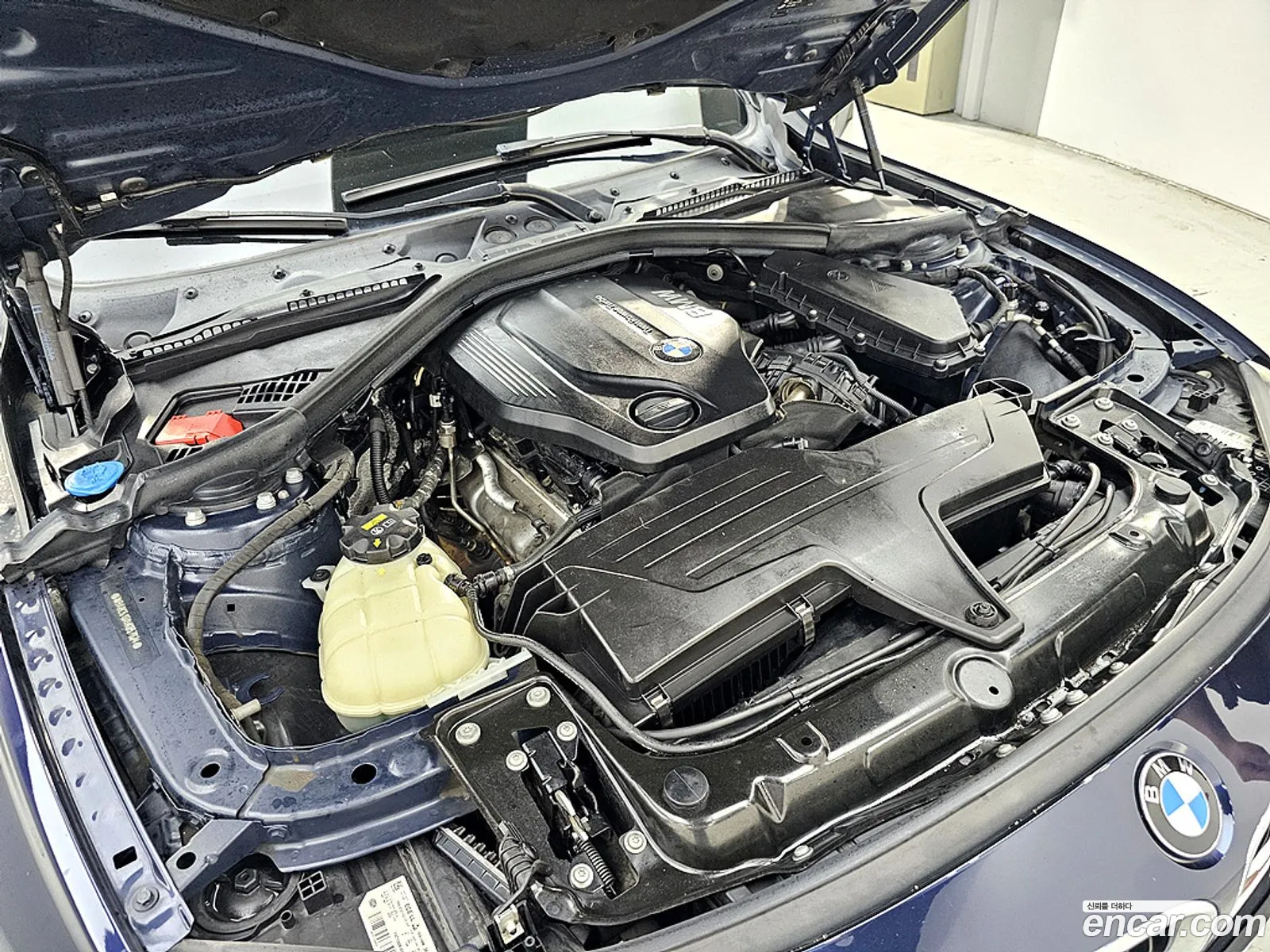 BMW 3 Series 2017 — 5