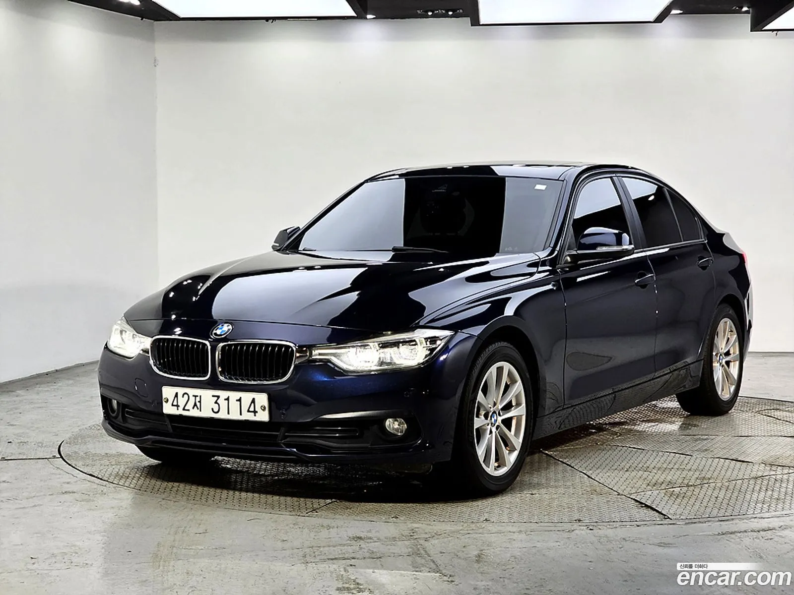 BMW 3 Series 2017 — 16