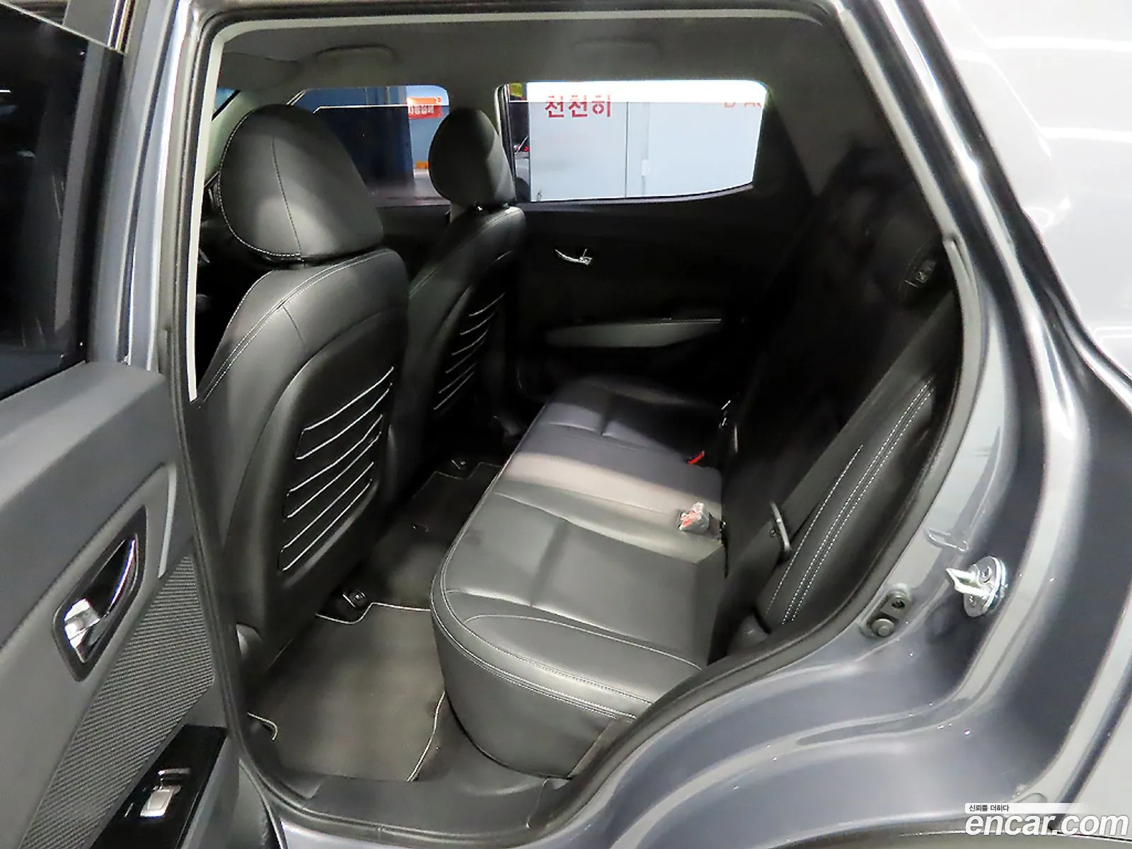 KG Mobility (SsangYong) Tivoli Armour 2017 — 3