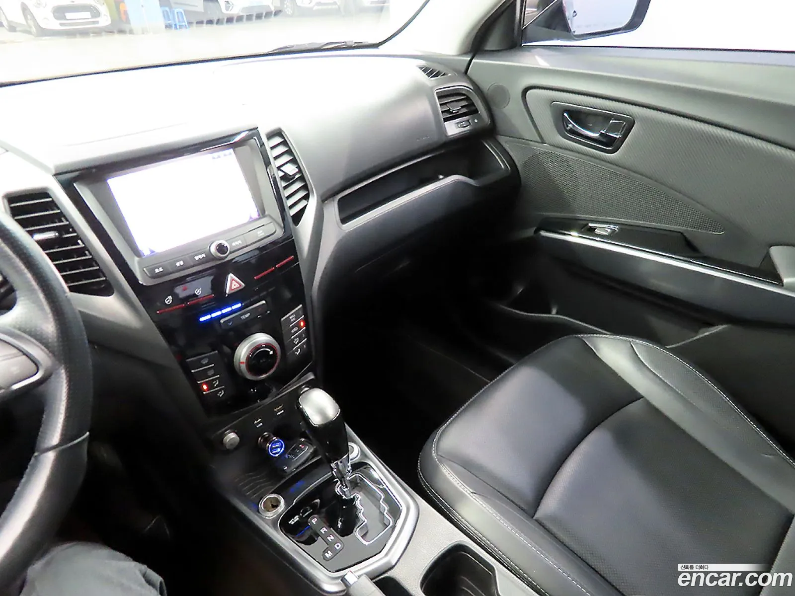 KG Mobility (SsangYong) Tivoli Armour 2017 — 9