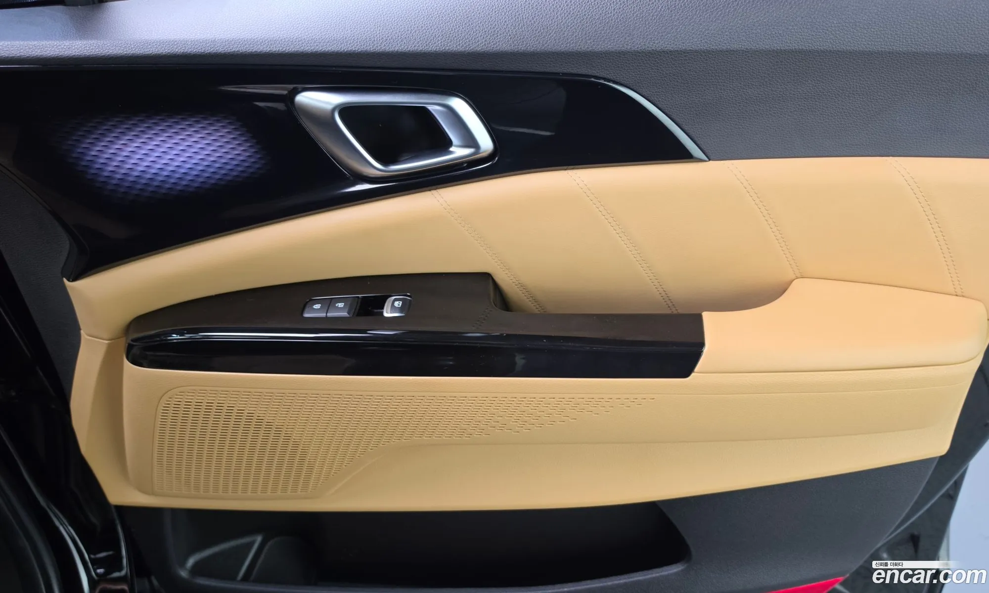 Kia Carnival 2021 — 28