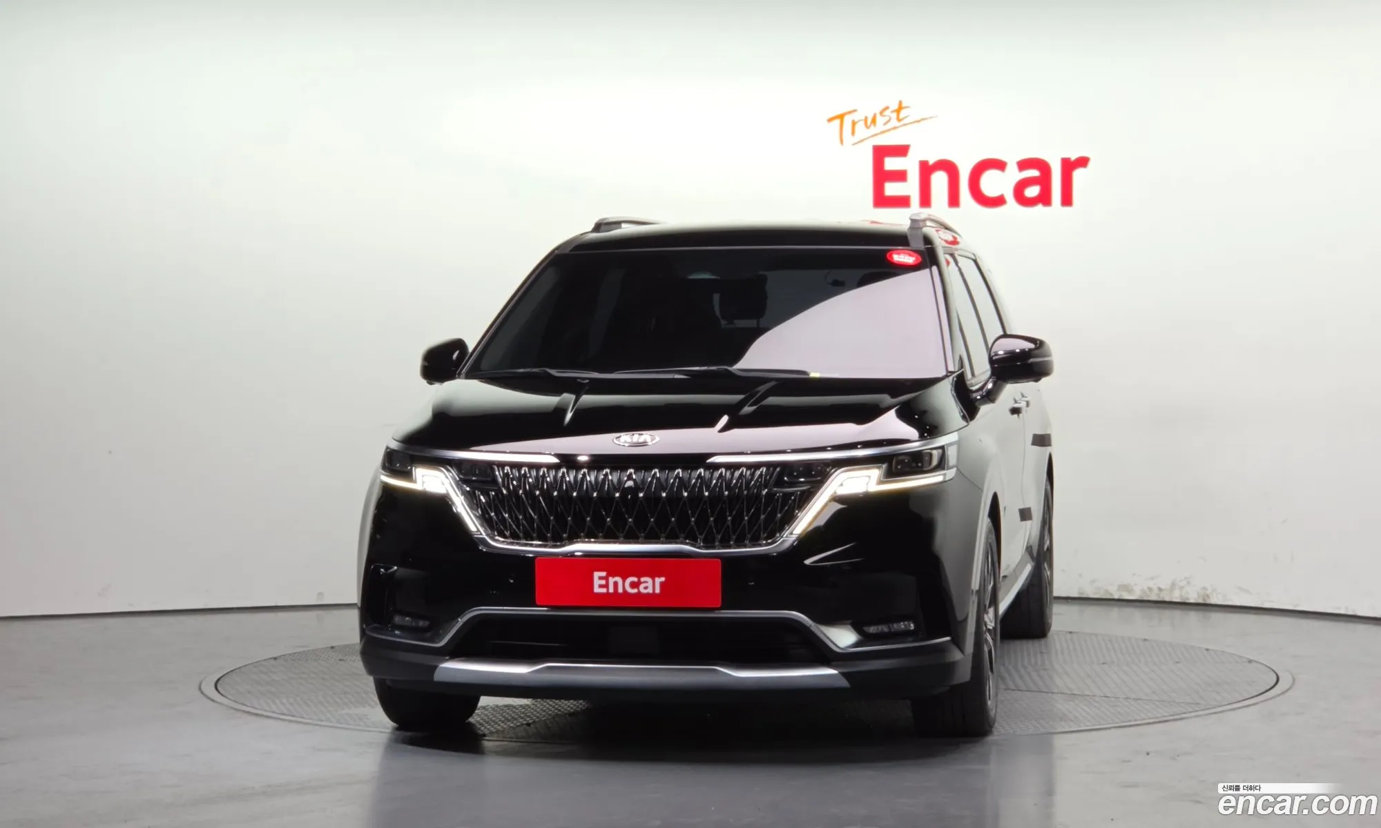 Kia Carnival 2021 — 25
