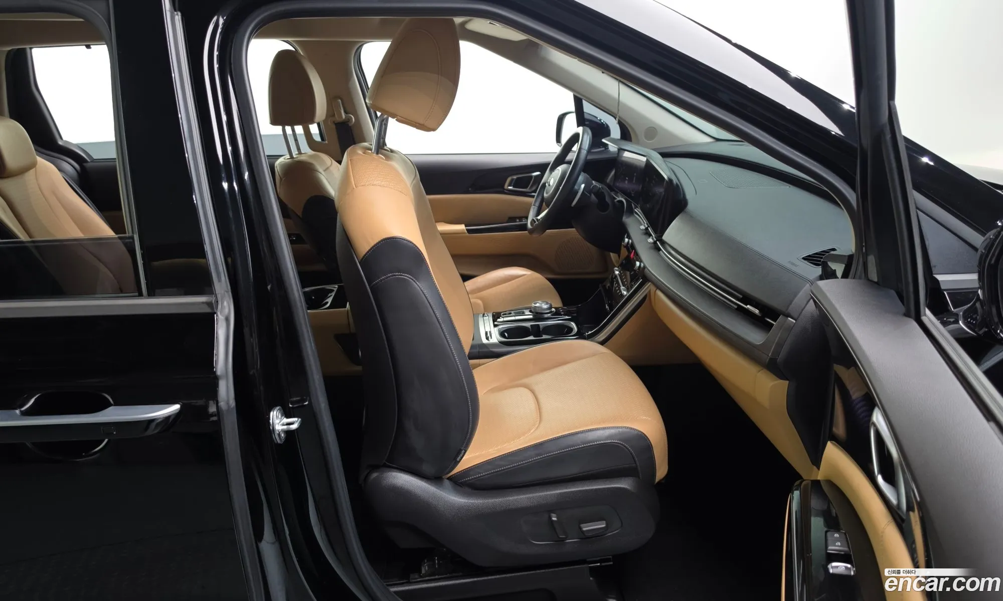 Kia Carnival 2021 — 20
