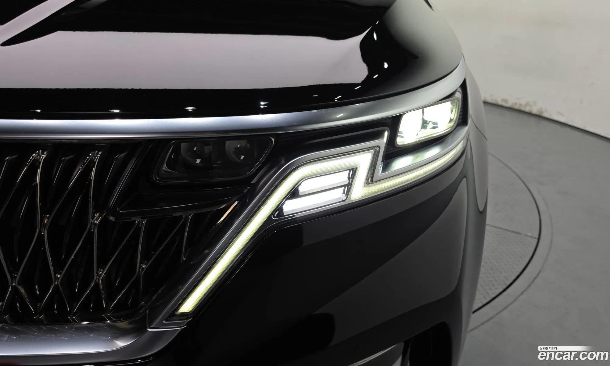 Kia Carnival 2021 — 31