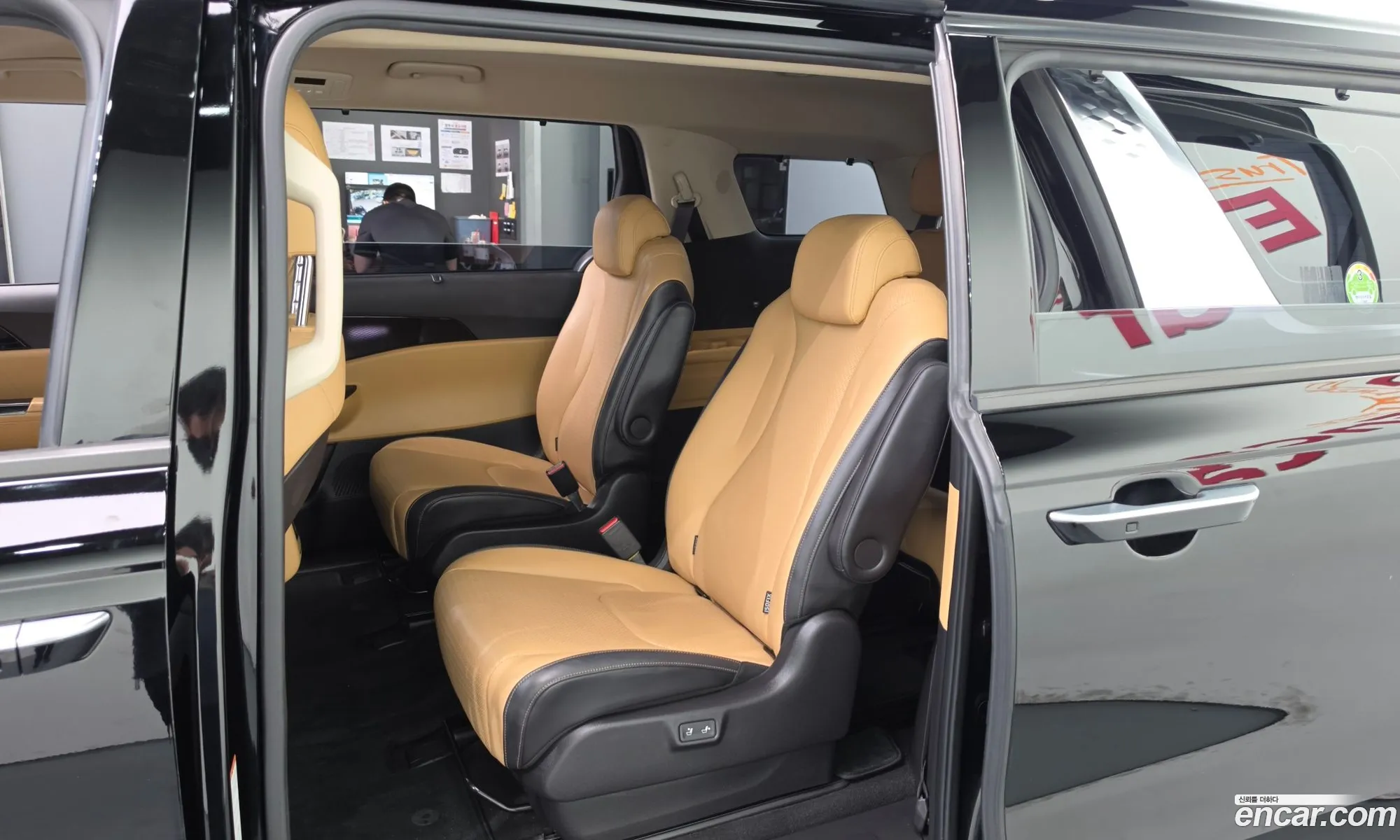 Kia Carnival 2021 — 8