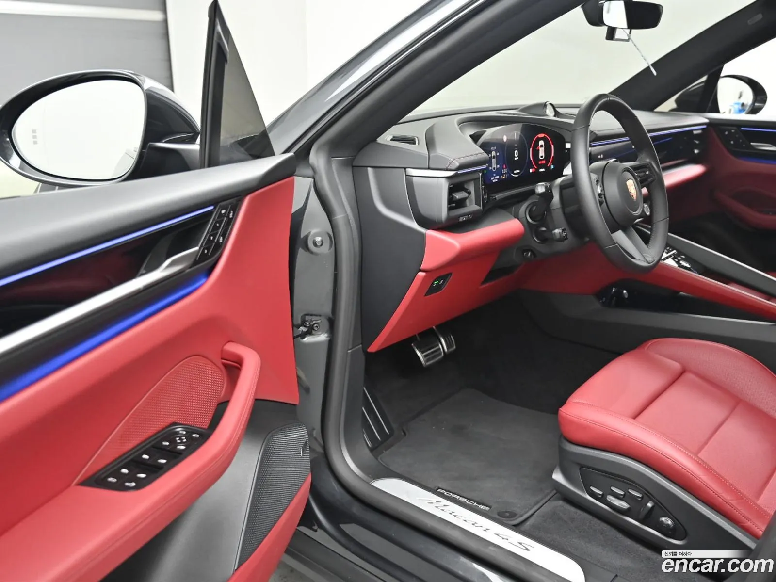 Porsche Macan EV 2025 — 6