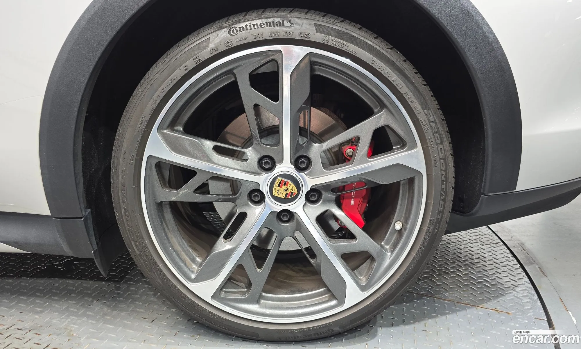 Porsche Taycan 2023 WP0BB2Y14PSA65589 — 23