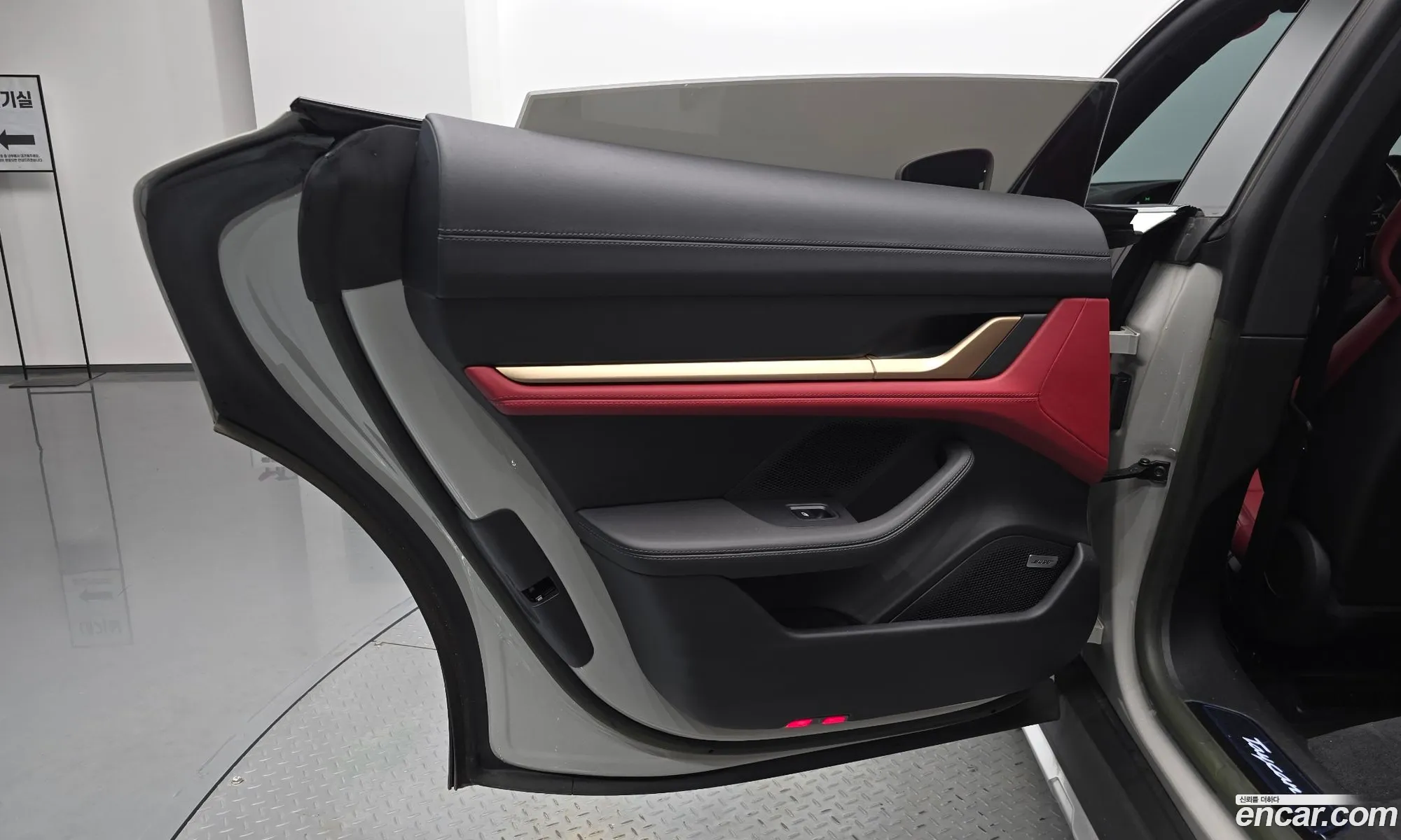 Porsche Taycan 2023 WP0BB2Y14PSA65589 — 16