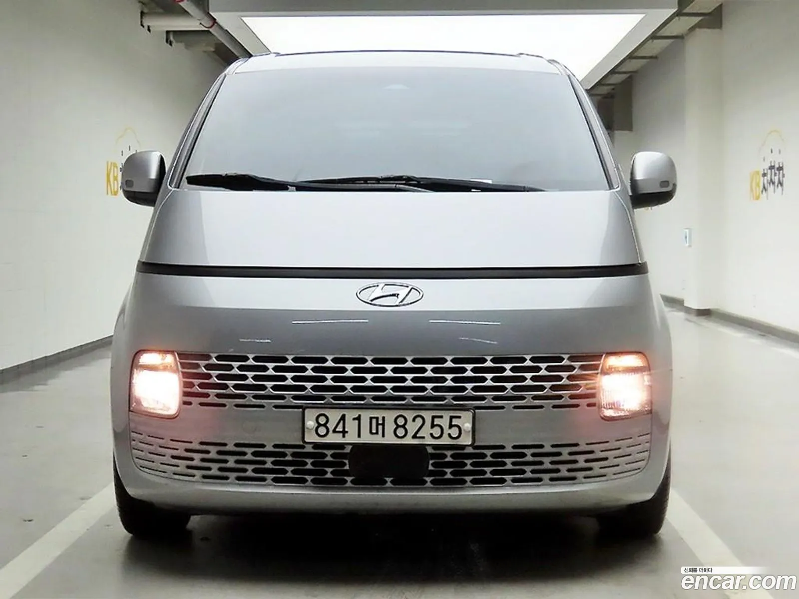 Hyundai Staria 2022 — 12