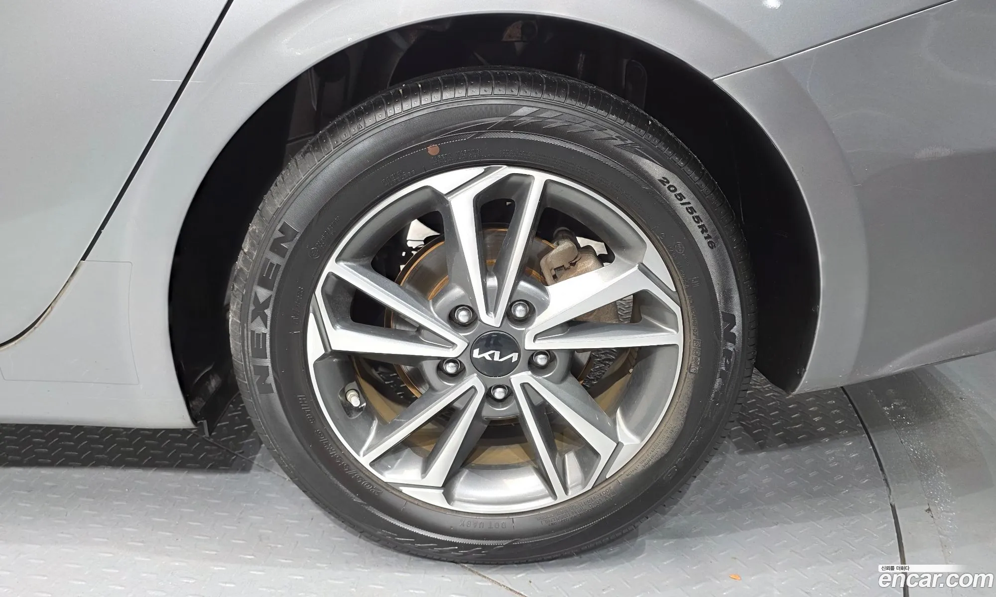 Kia K3 2023 KNAF241BEPA957919 — 19