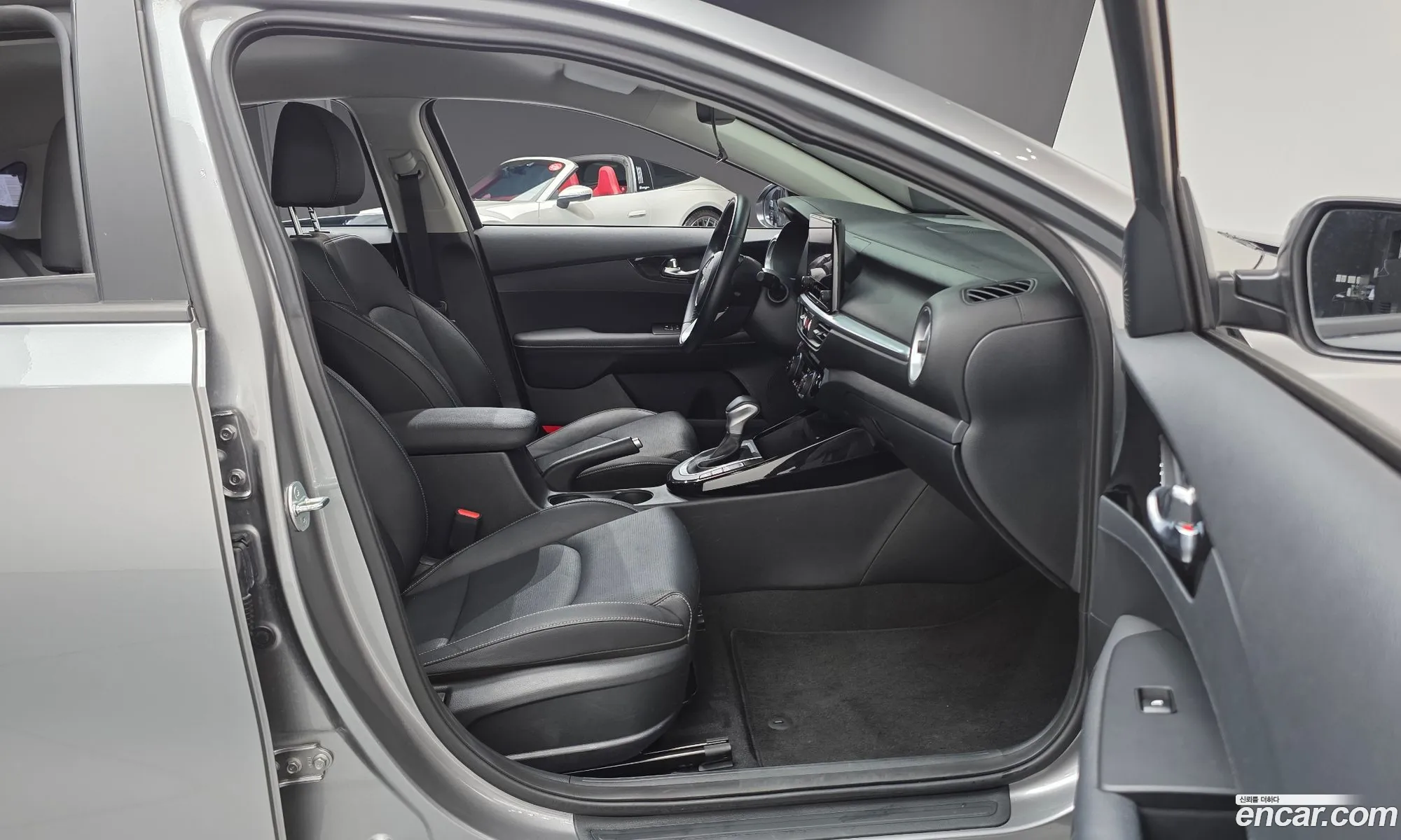 Kia K3 2023 KNAF241BEPA957919 — 24