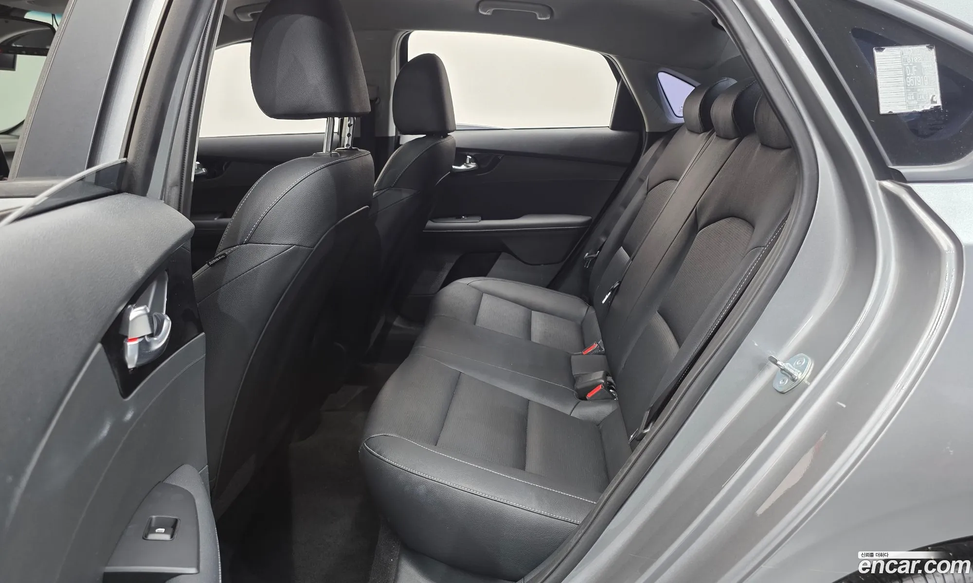 Kia K3 2023 KNAF241BEPA957919 — 28