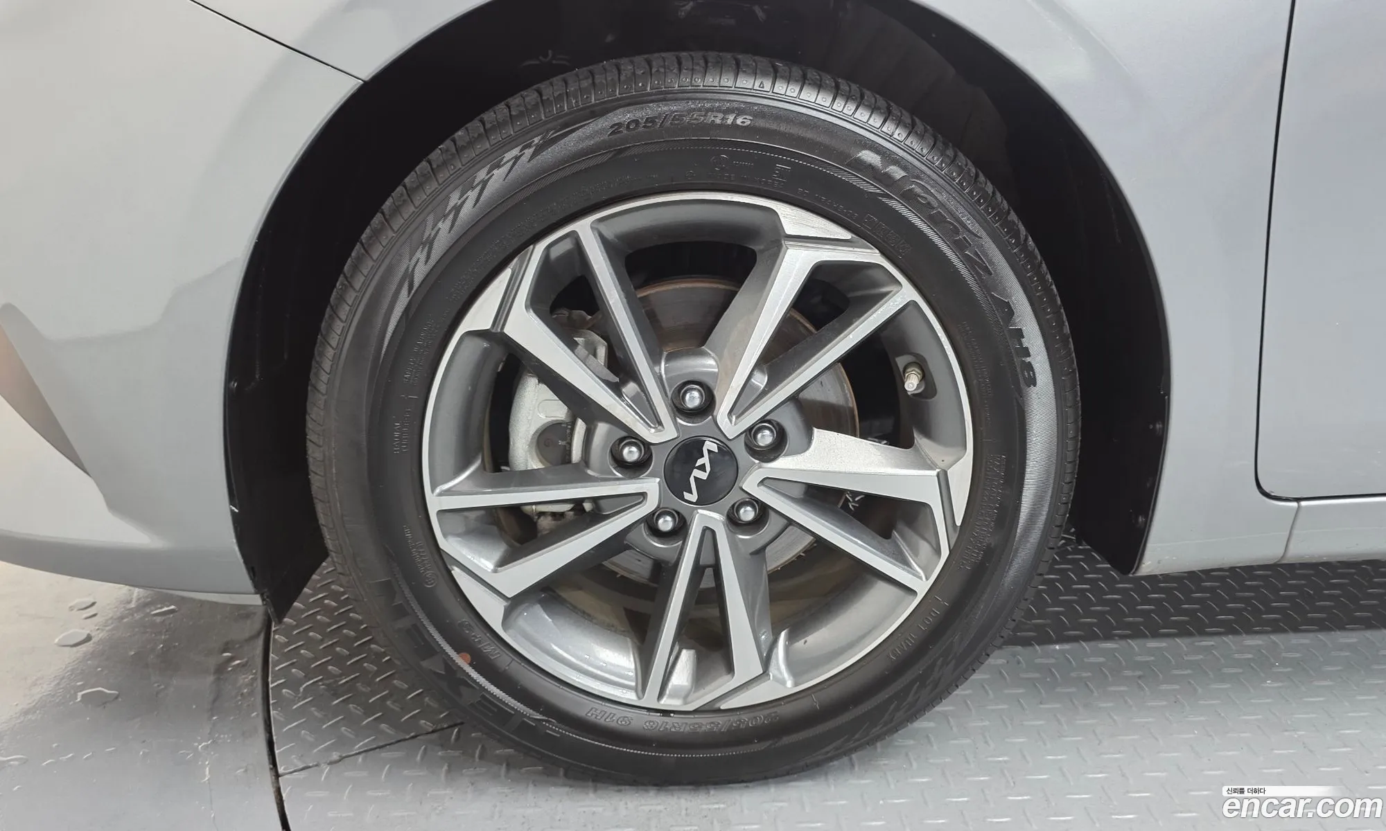 Kia K3 2023 KNAF241BEPA957919 — 23