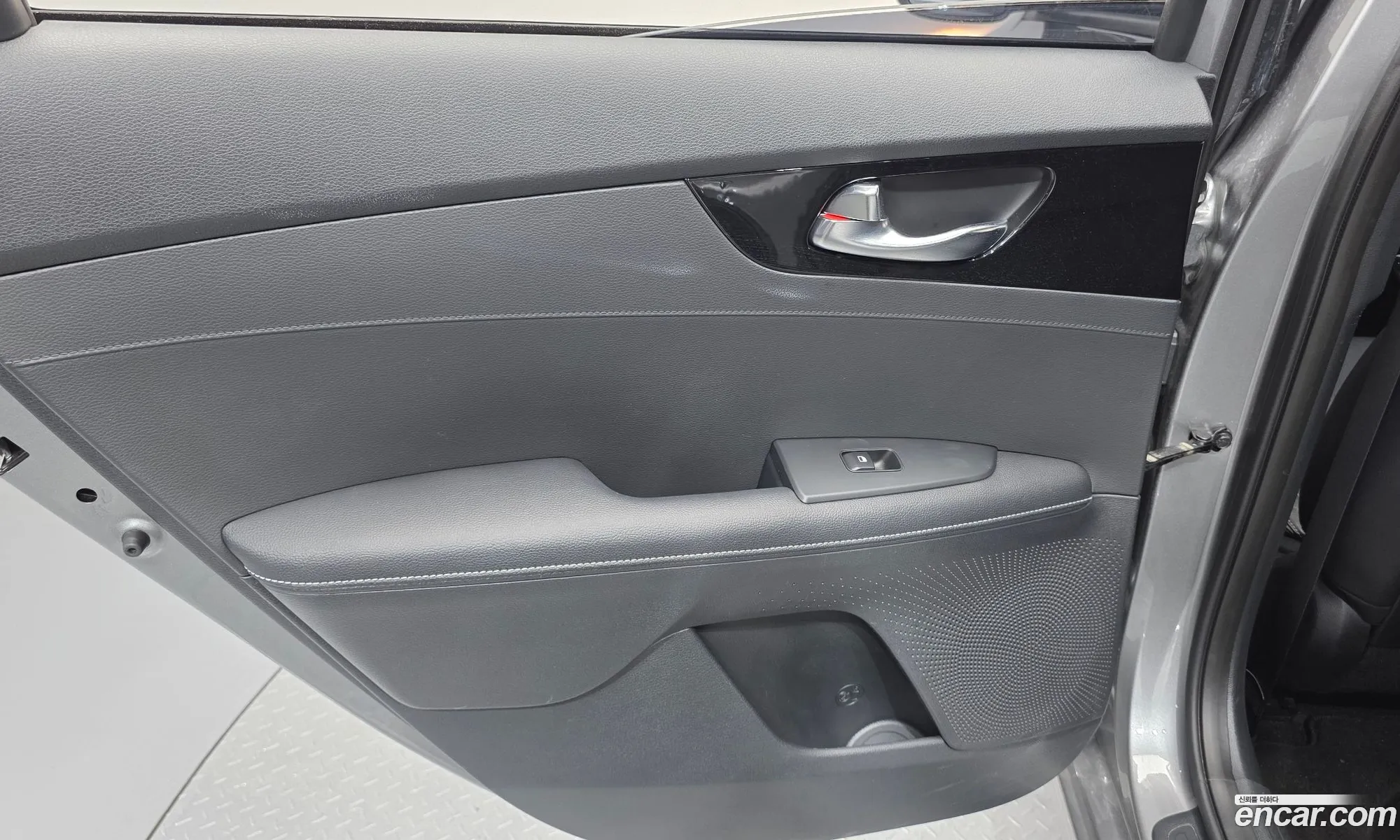Kia K3 2023 KNAF241BEPA957919 — 16