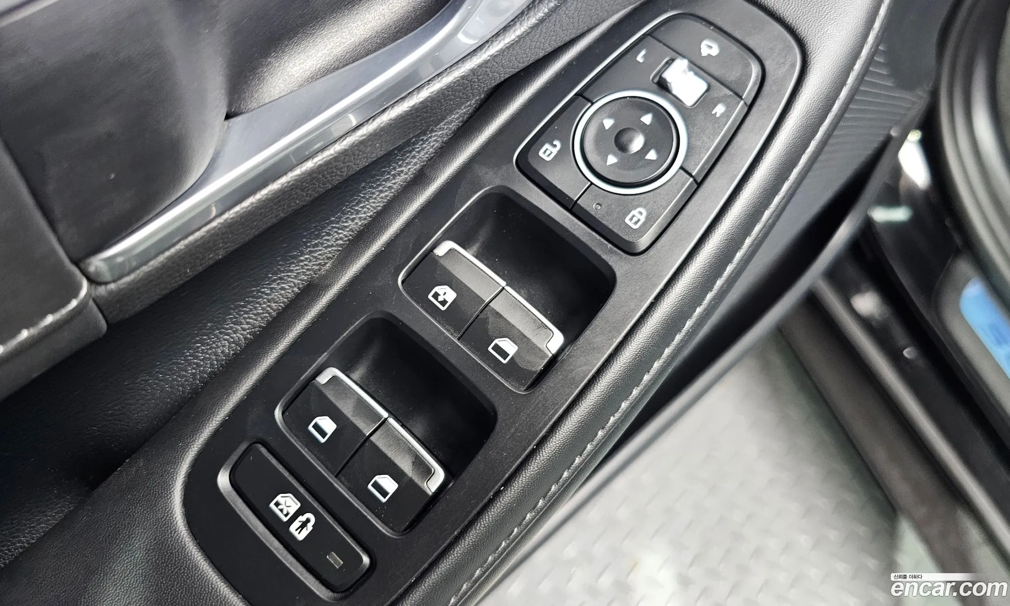 Hyundai Sonata 2019 KMHL141EBLA020877 — 17
