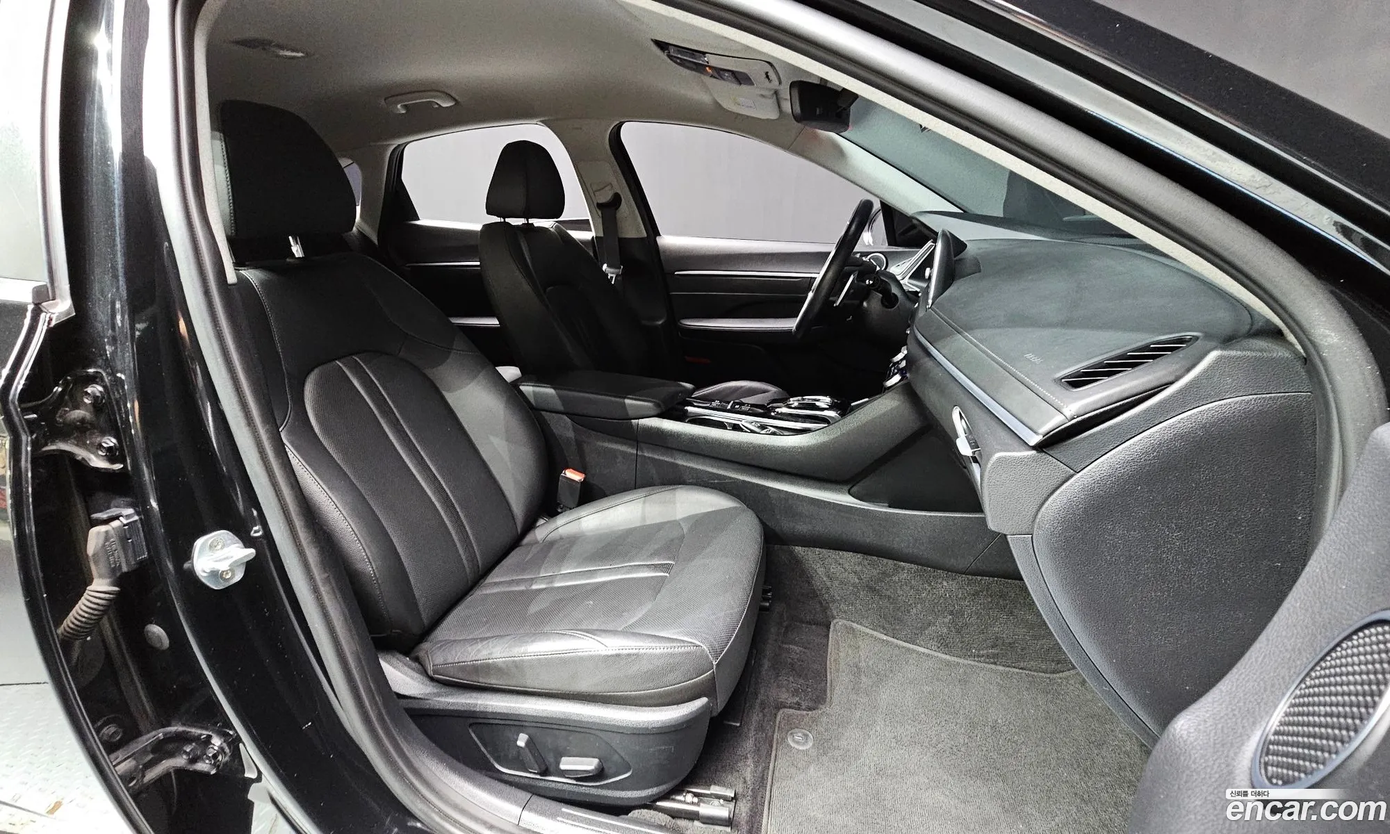 Hyundai Sonata 2019 KMHL141EBLA020877 — 11