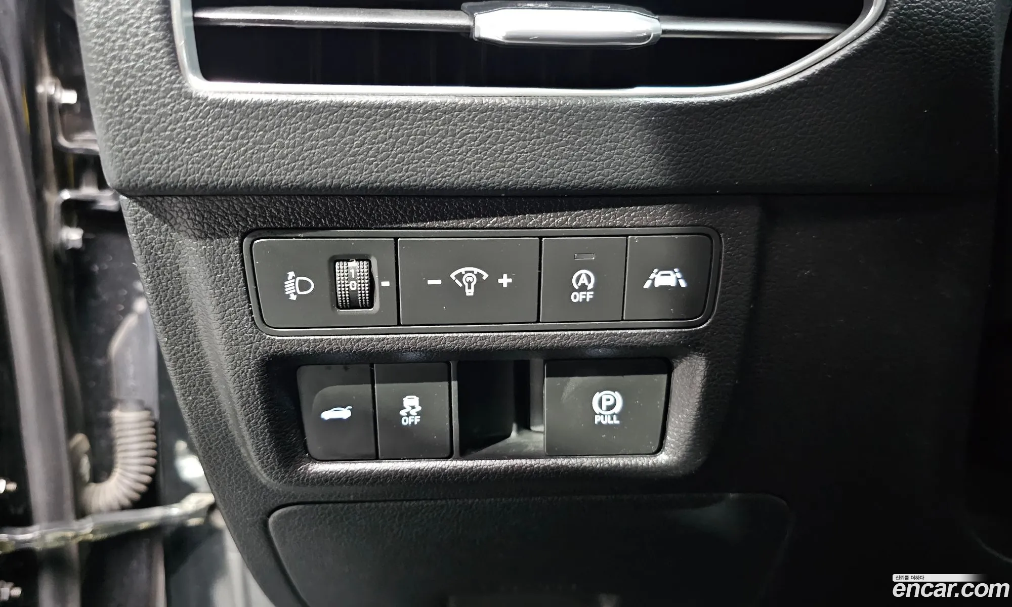 Hyundai Sonata 2019 KMHL141EBLA020877 — 18