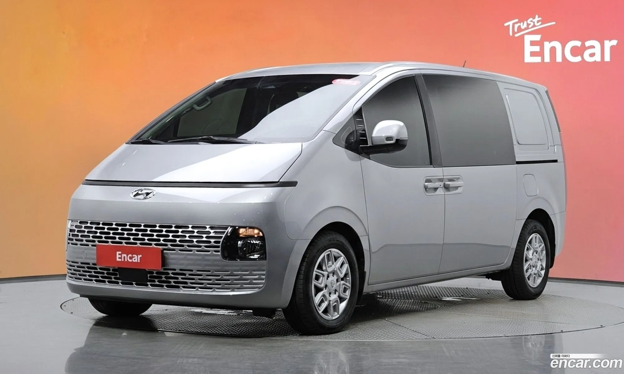 Hyundai Staria 2022 — 11
