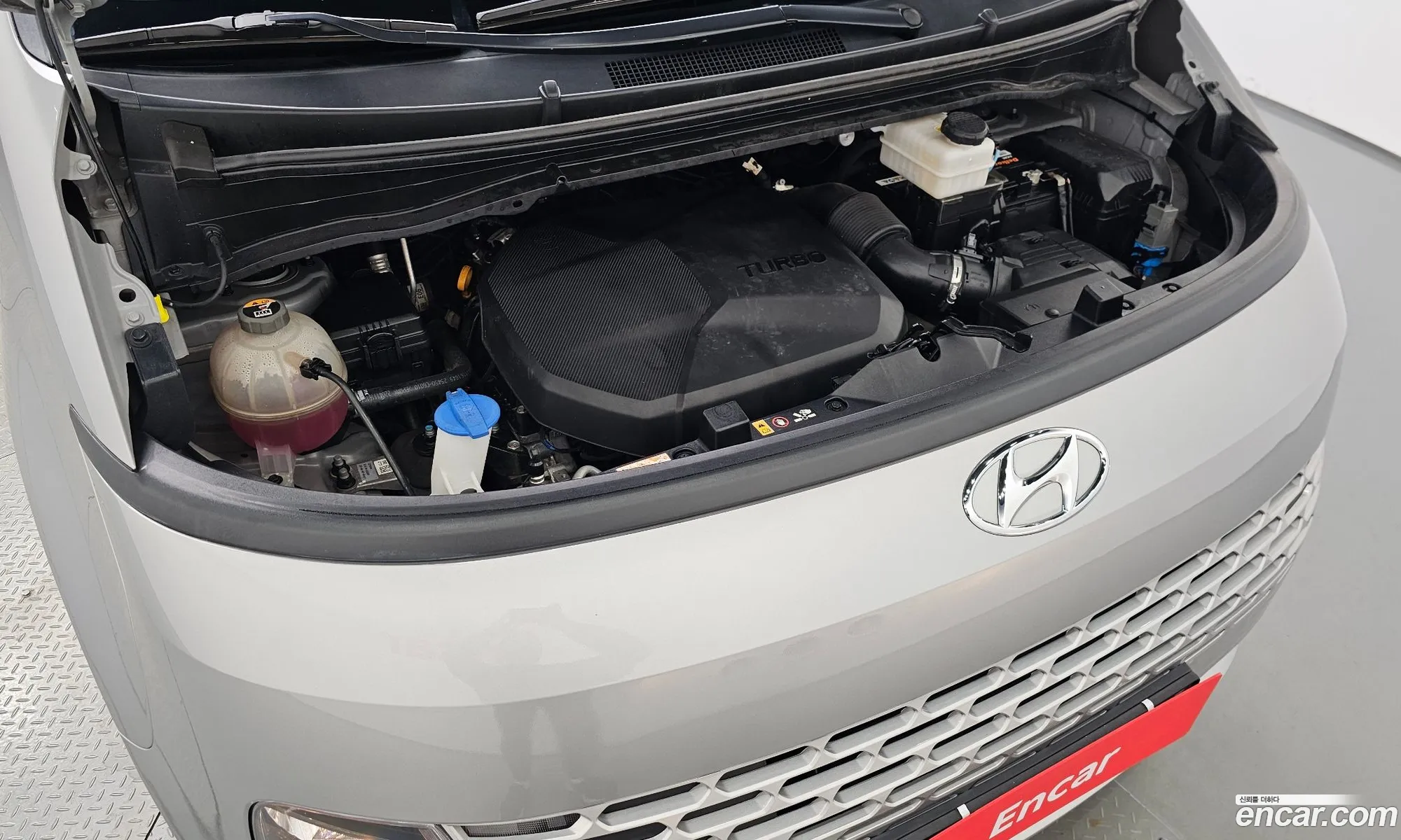 Hyundai Staria 2022 — 33