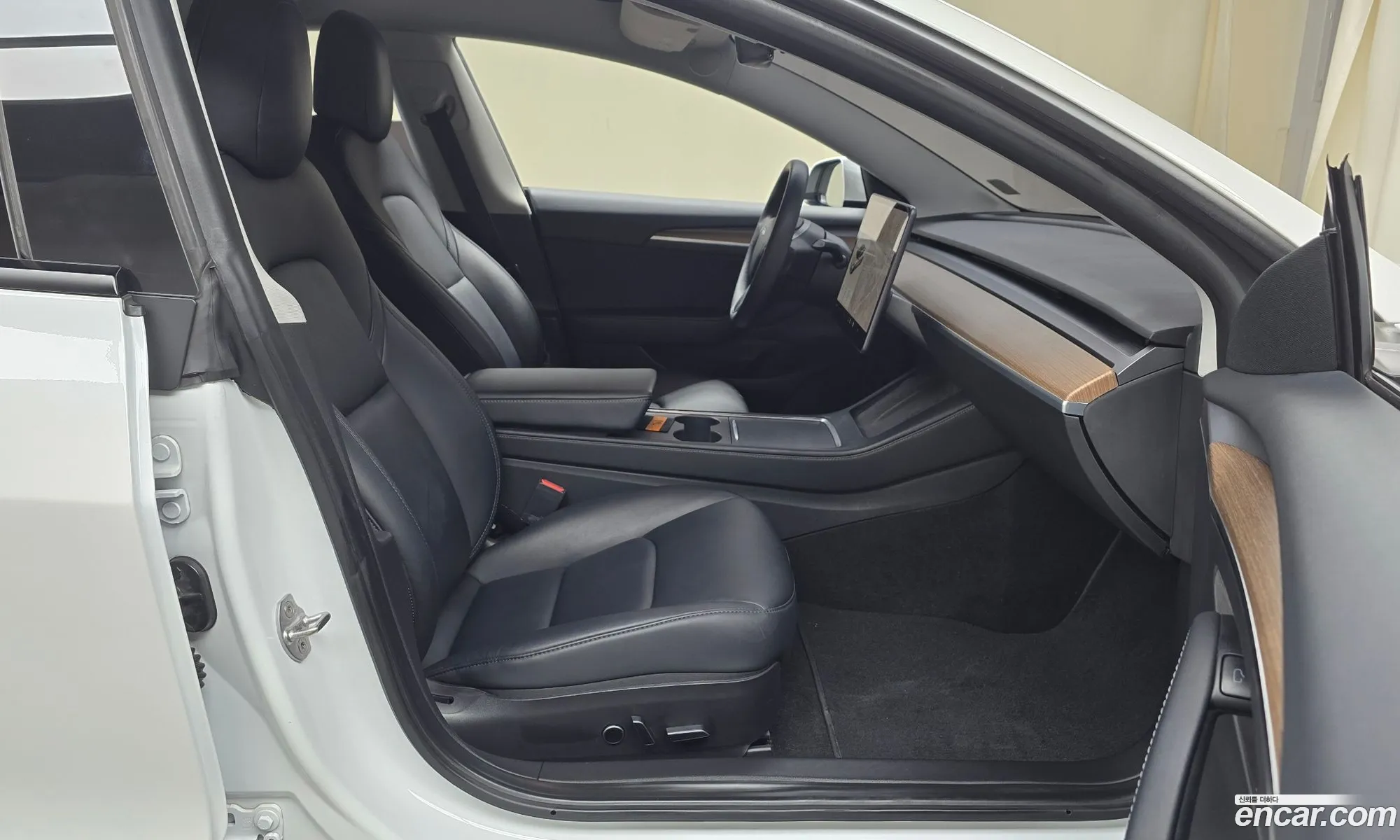 Tesla Model 3 2021 5YJ3E1EB1MF946789 — 3