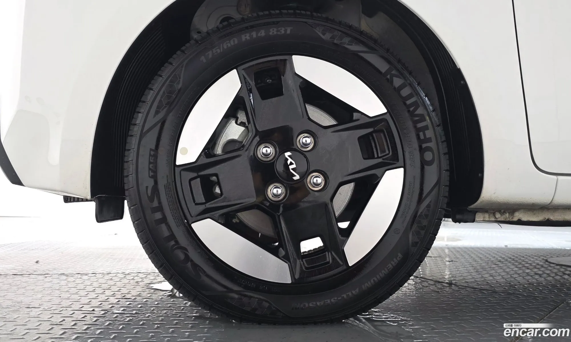 Kia Kia Ray EV 2024 — 8