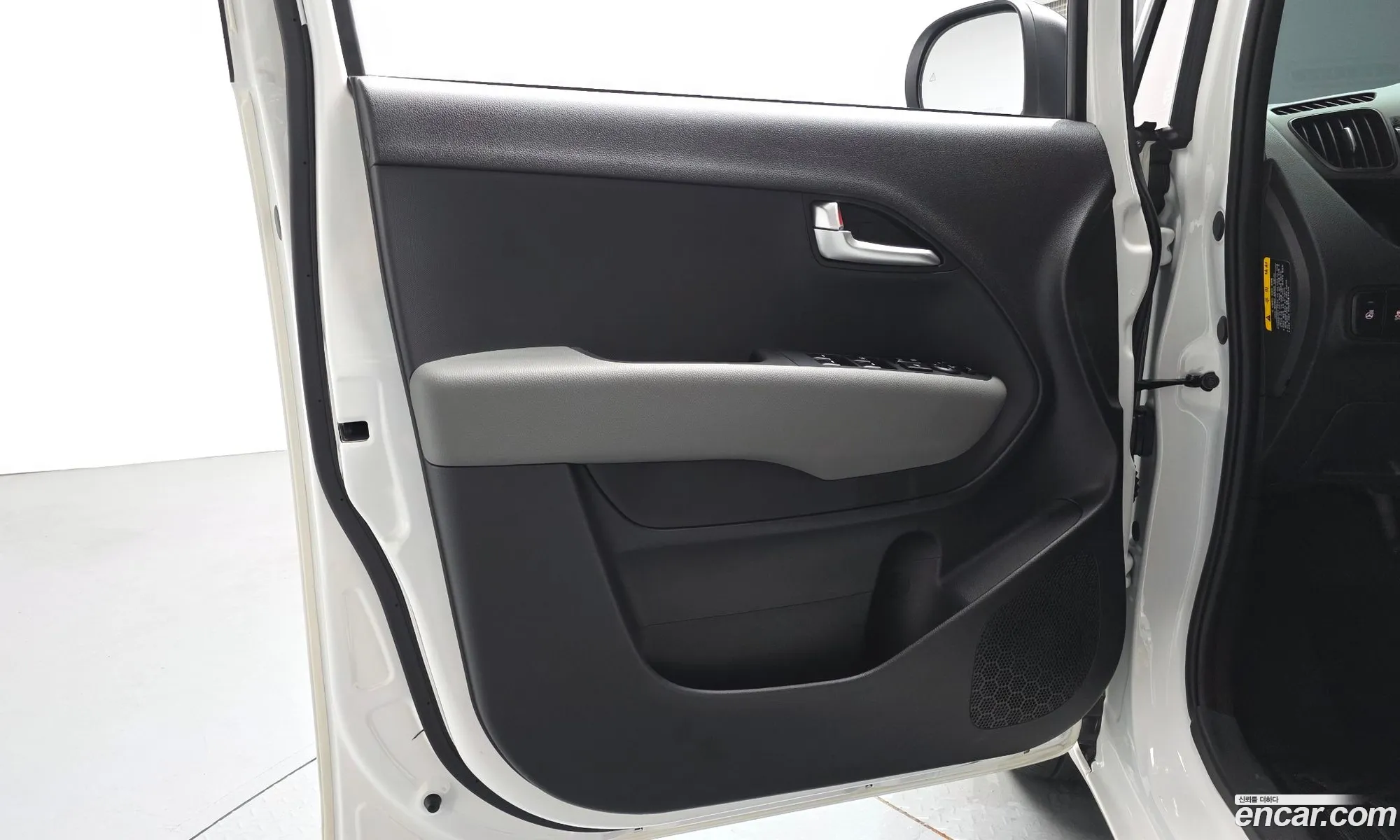 Kia Kia Ray EV 2024 — 20