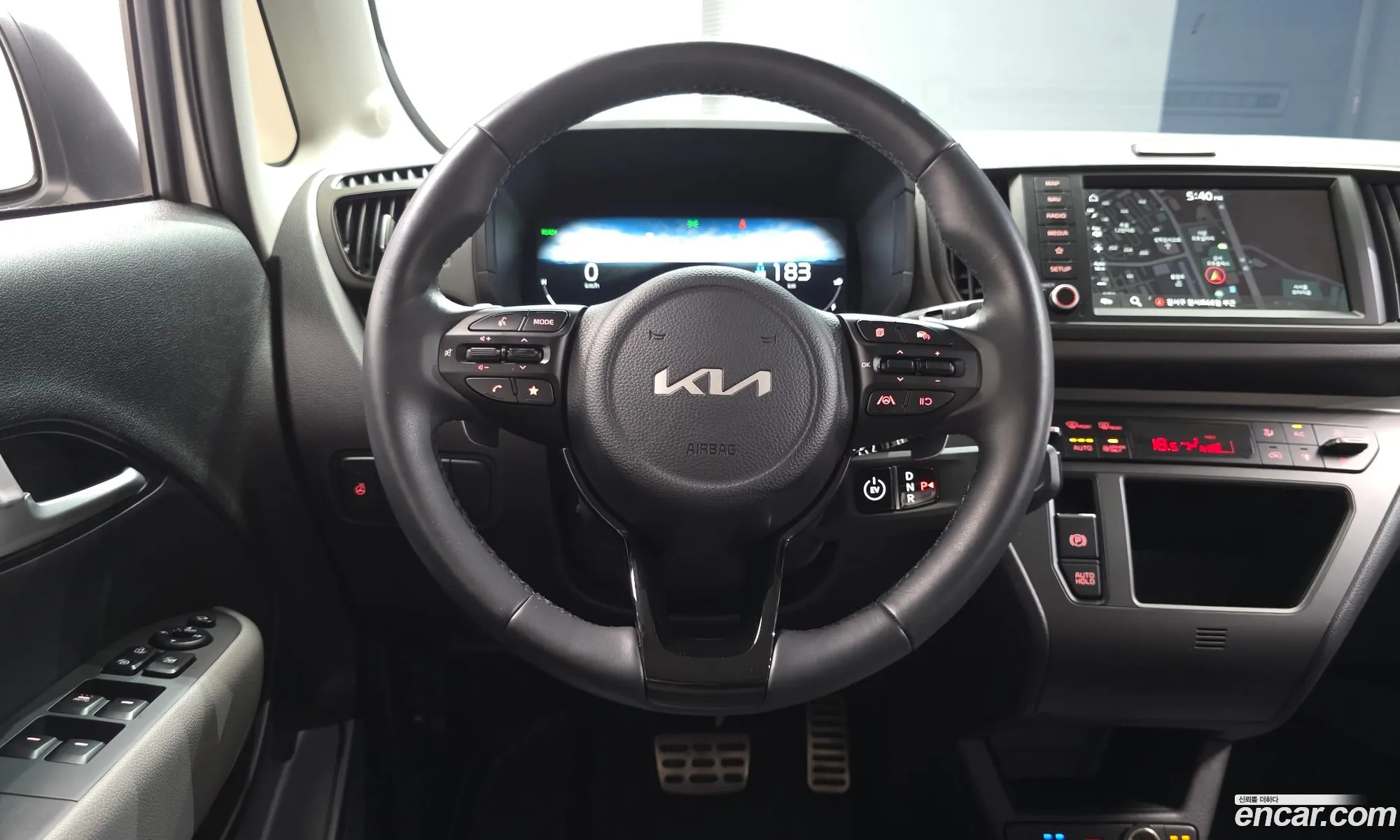 Kia Kia Ray EV 2024 — 17