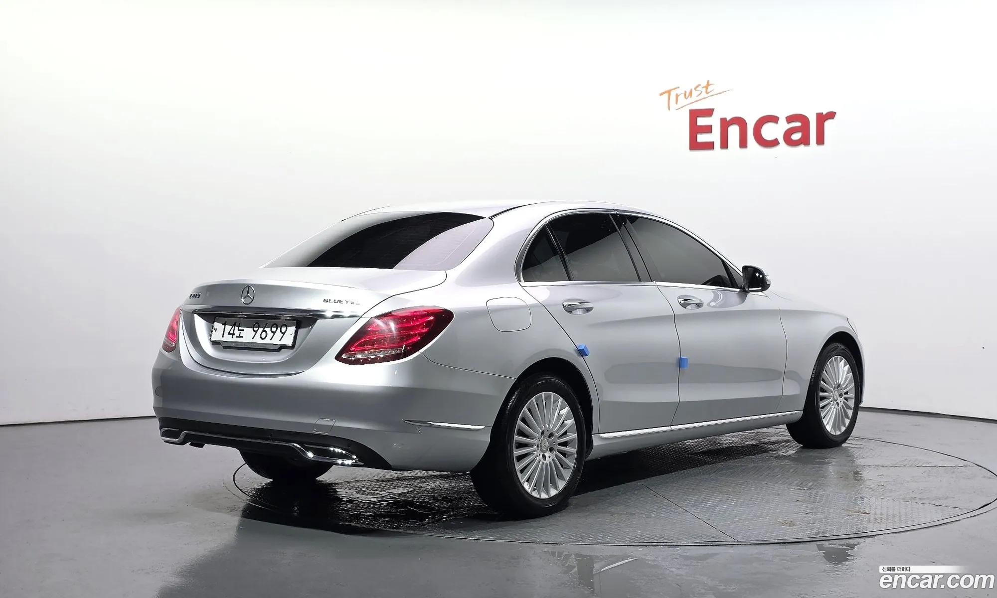 Mercedes-Benz C-Class W205 2014 WDDWF0EB5FF038080 — 10
