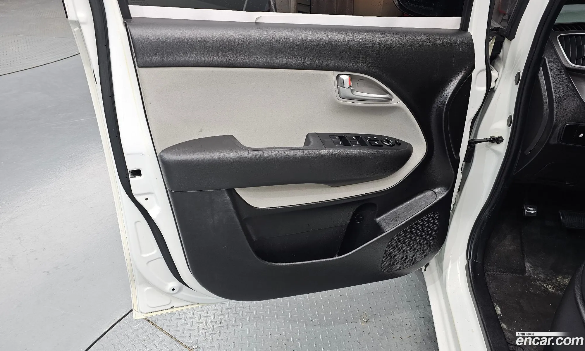 Kia Ray 2022 KNACF911BNT294792 — 8