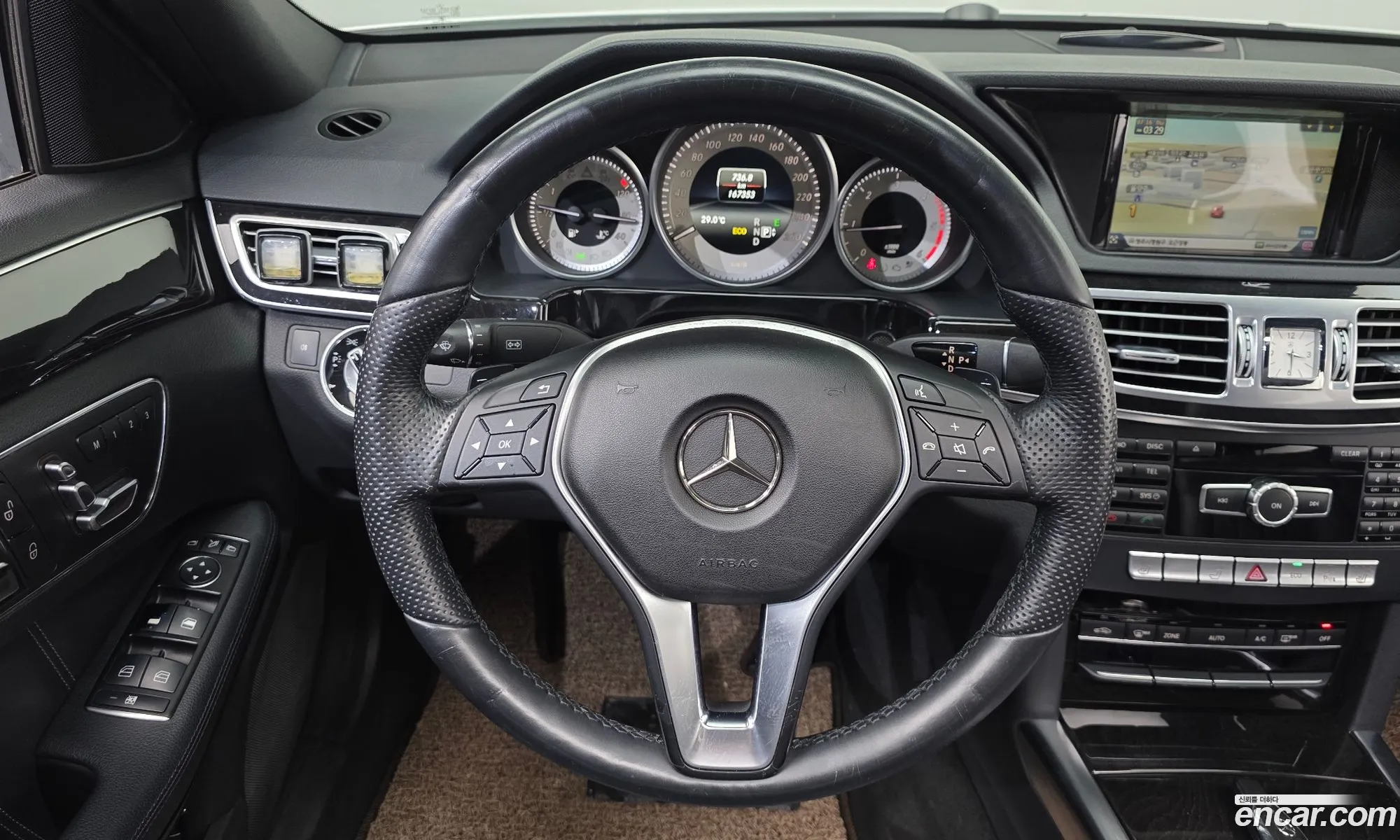 Mercedes-Benz E-Class W212 2014 WDDHF0CB6EA957349 — 10