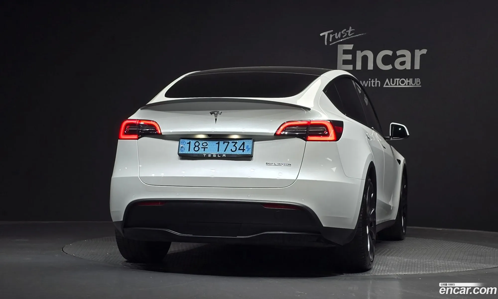 Tesla Model Y 2021 5YJYGDEF1MF285804 — 10