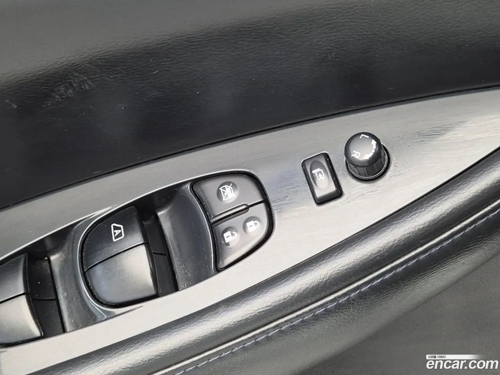 Nissan Leaf 2016 — 17