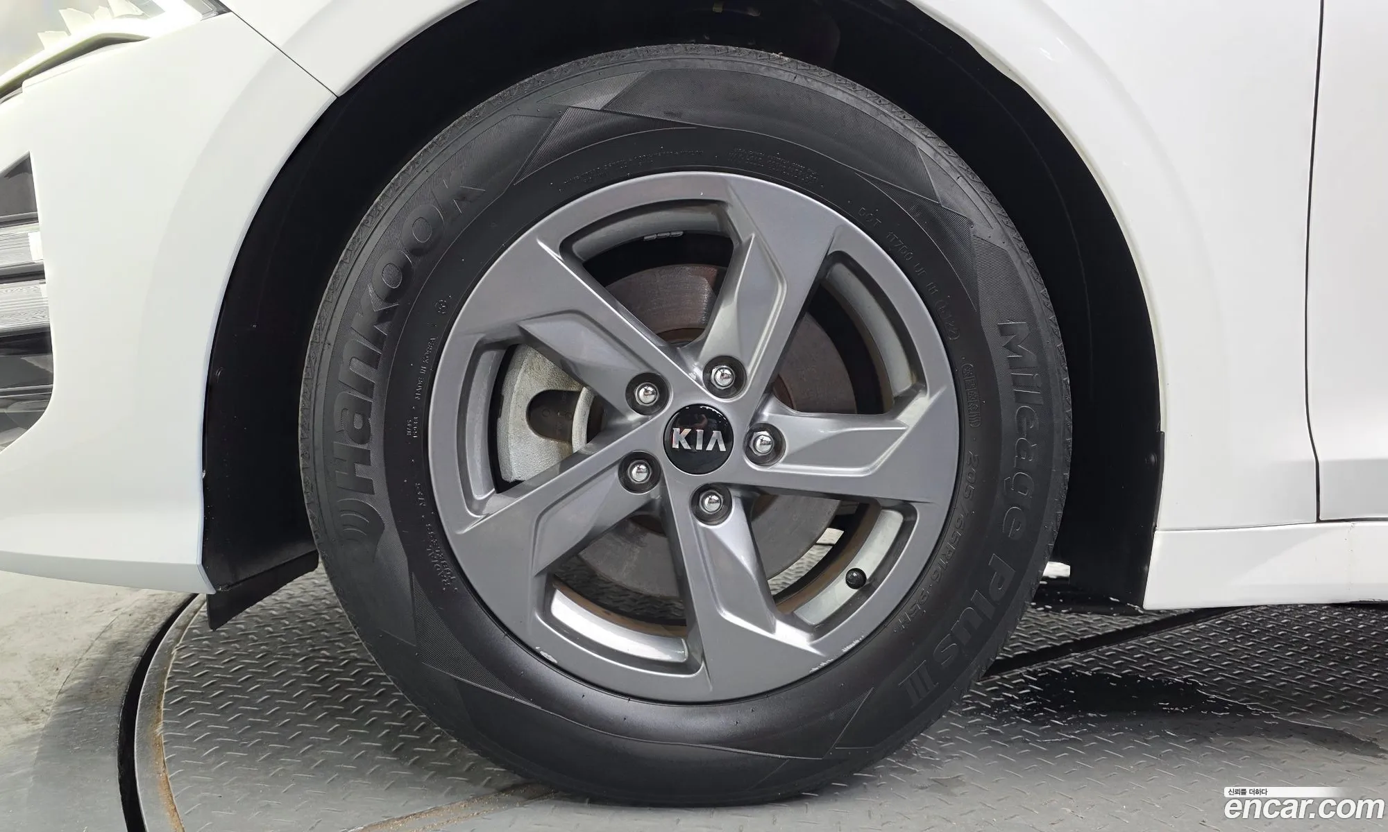 Kia K5 2021 — 20