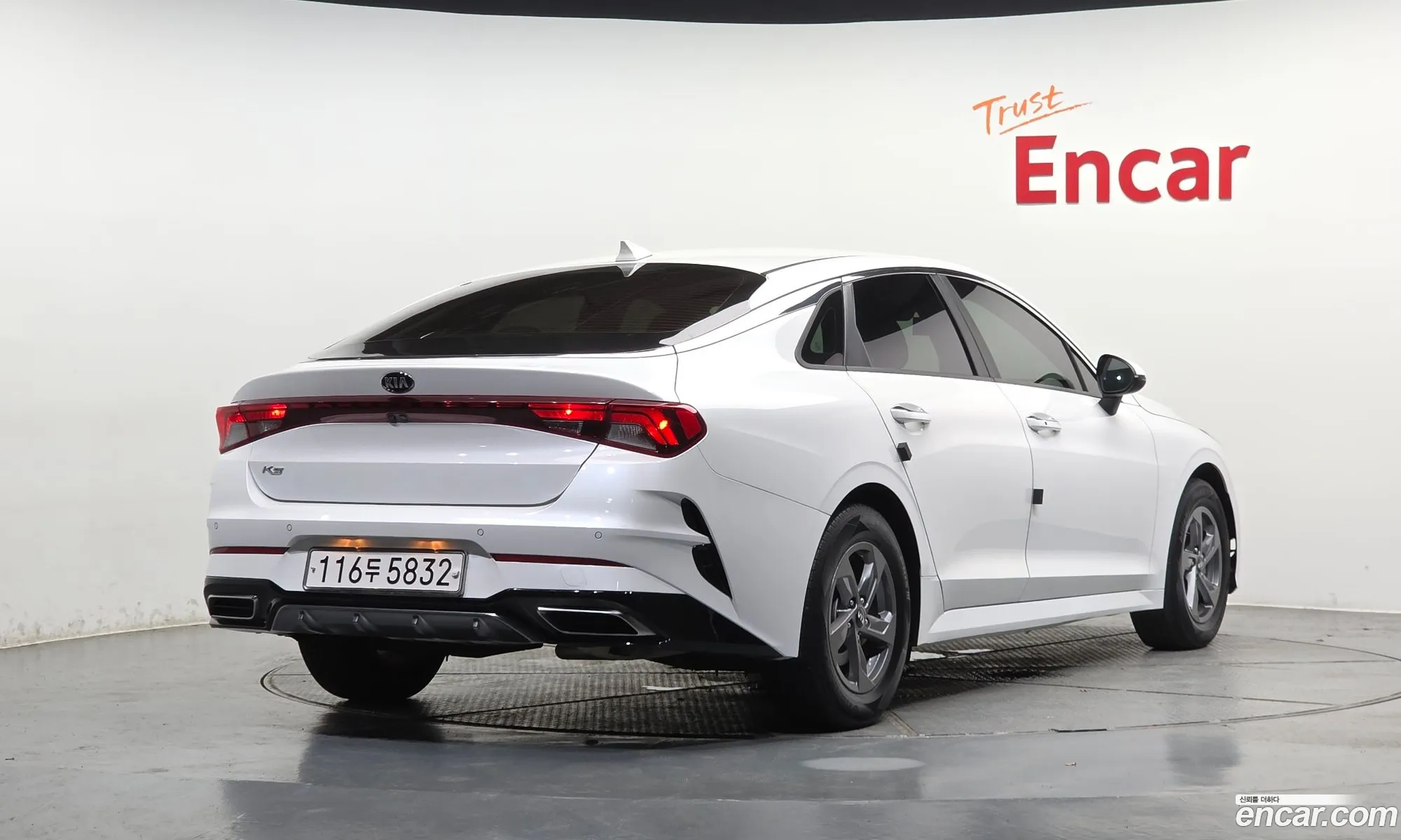 Kia K5 2021 — 10